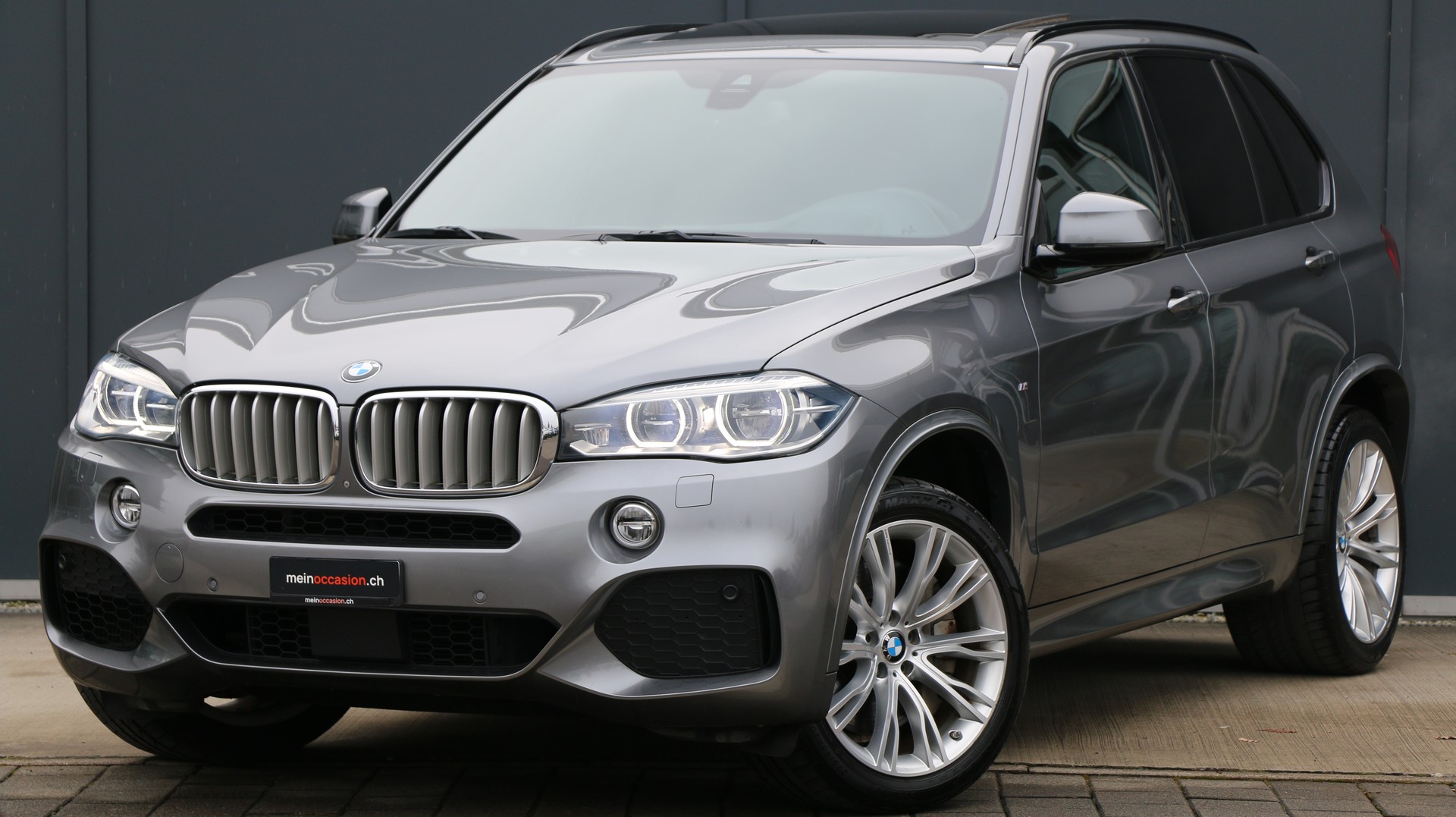 BMW X5 xDrive 50i-image-0