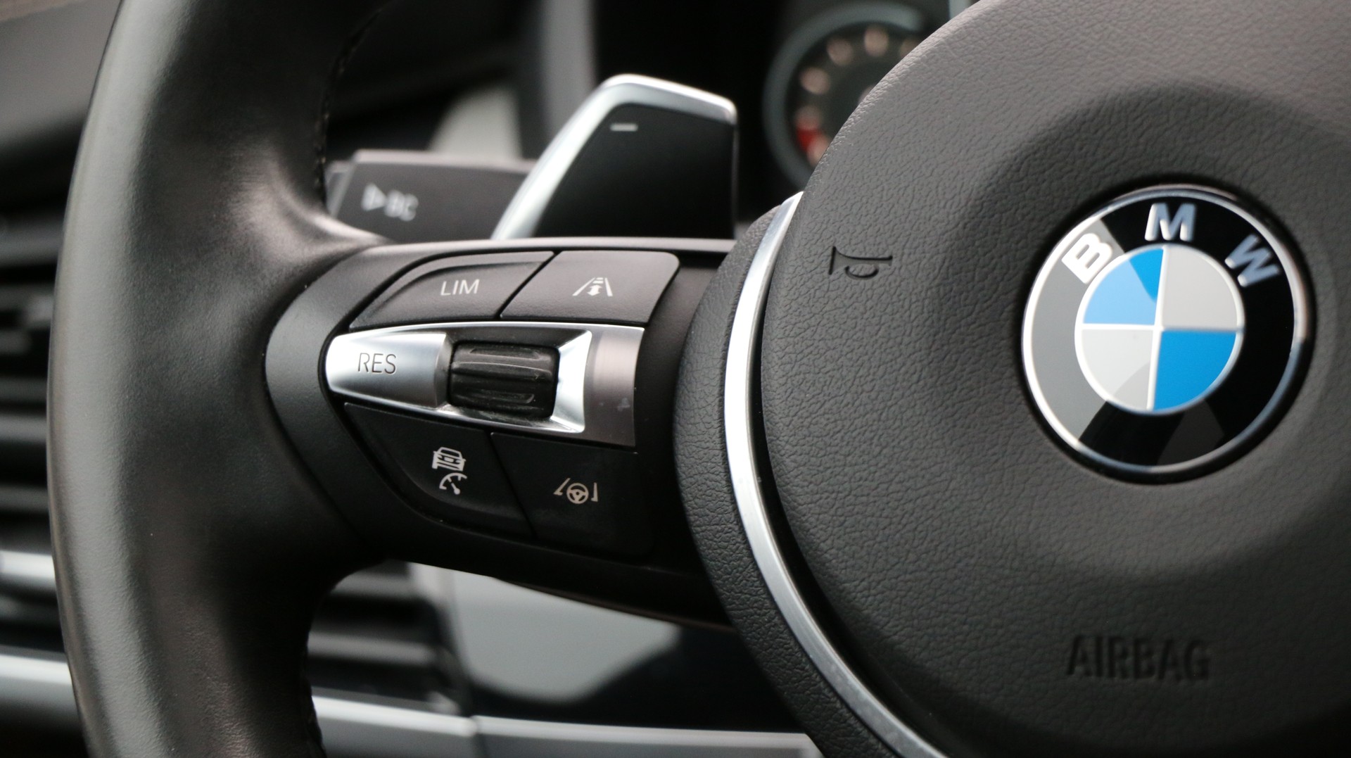 BMW X5 xDrive 50i-image-19