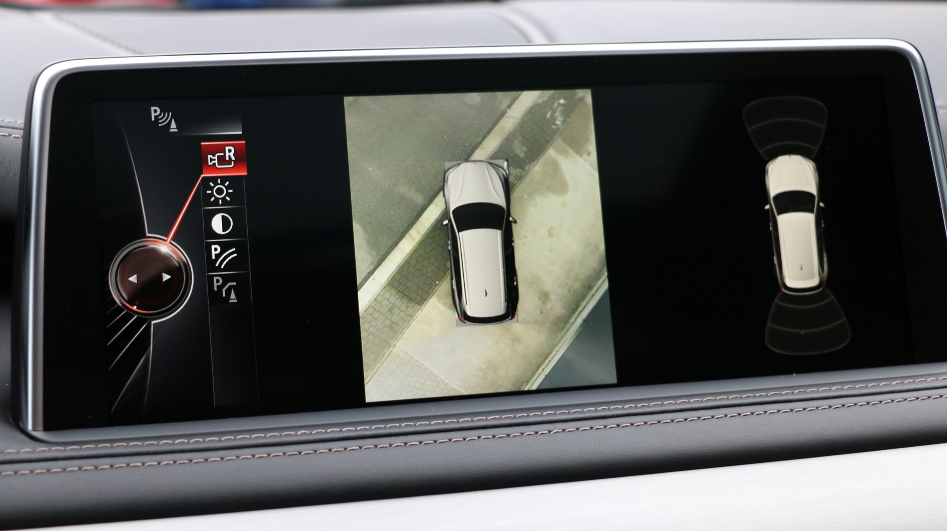 BMW X5 xDrive 50i-image-17