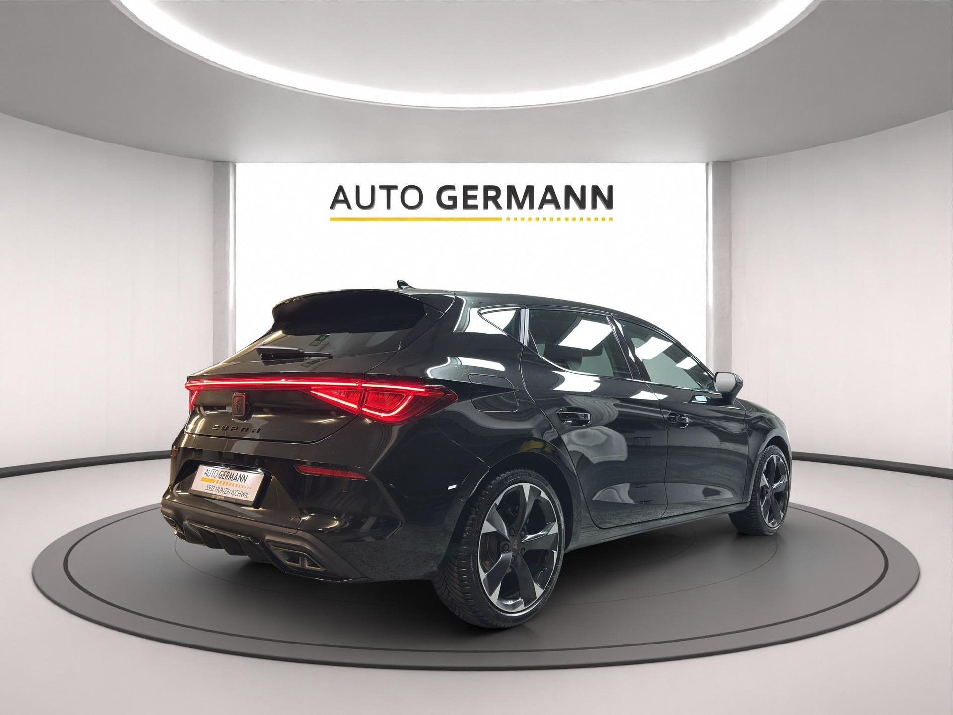 CUPRA Leon 1.5 eTSI DSG-image-2