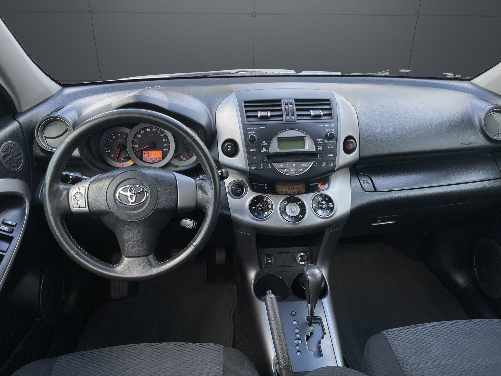 TOYOTA RAV-4 2.0 16V Linea Sol-image-7