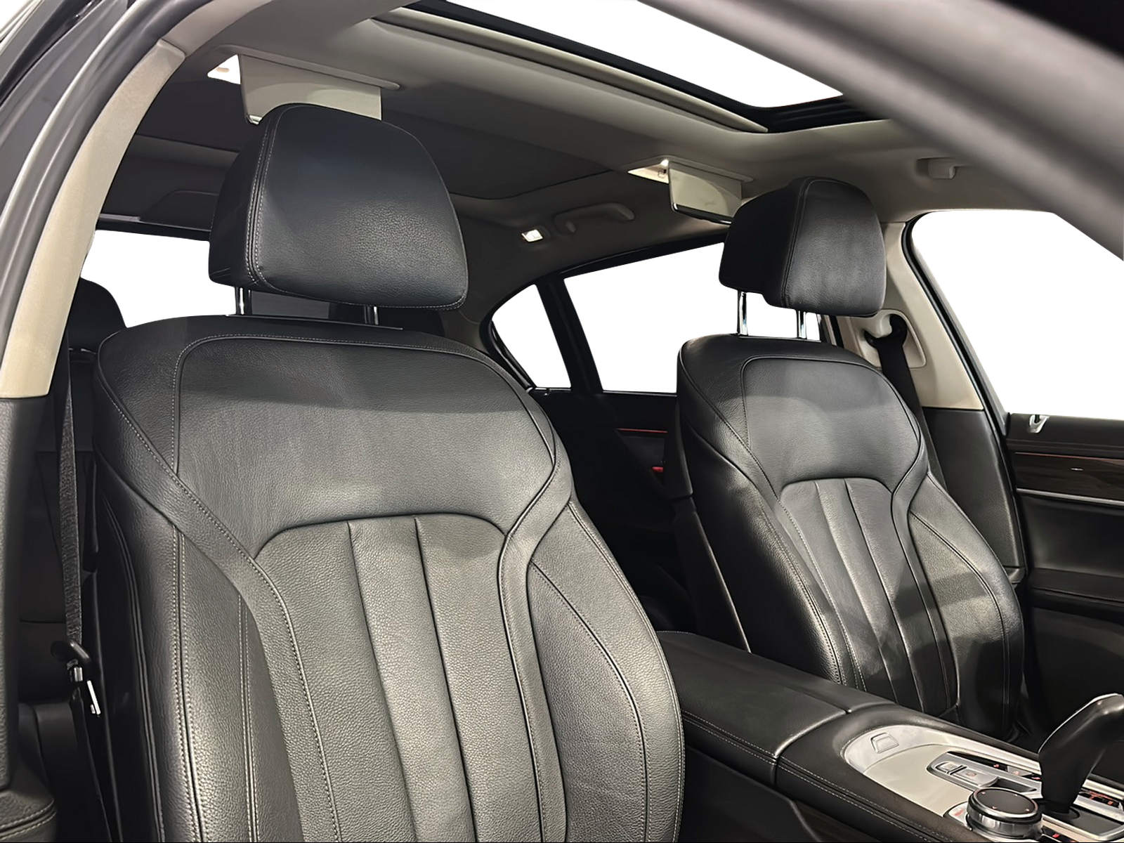 BMW 730Ld xDrive Steptronic-image-13