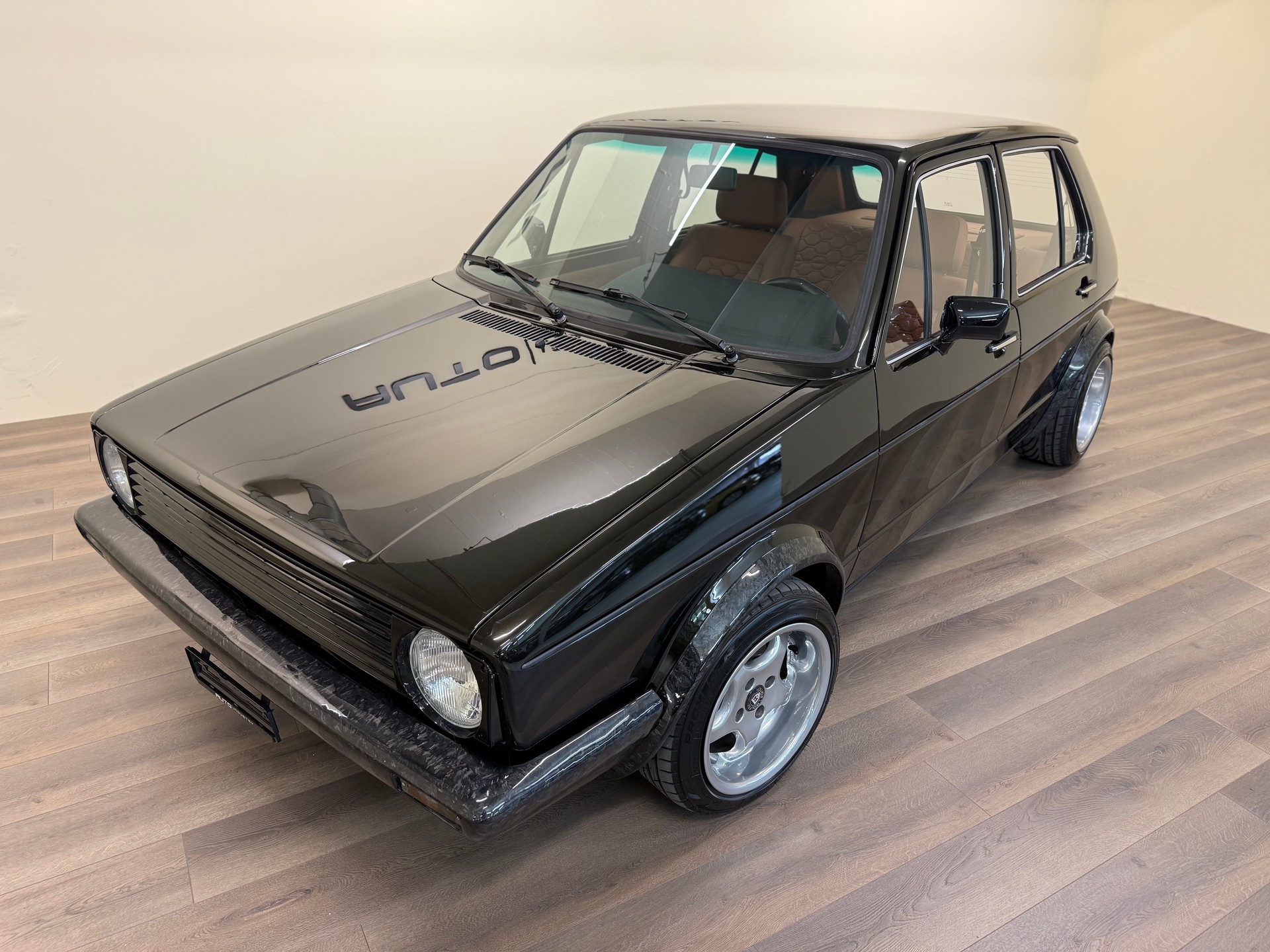 VW Golf 1500 GL (GLS)-image-1