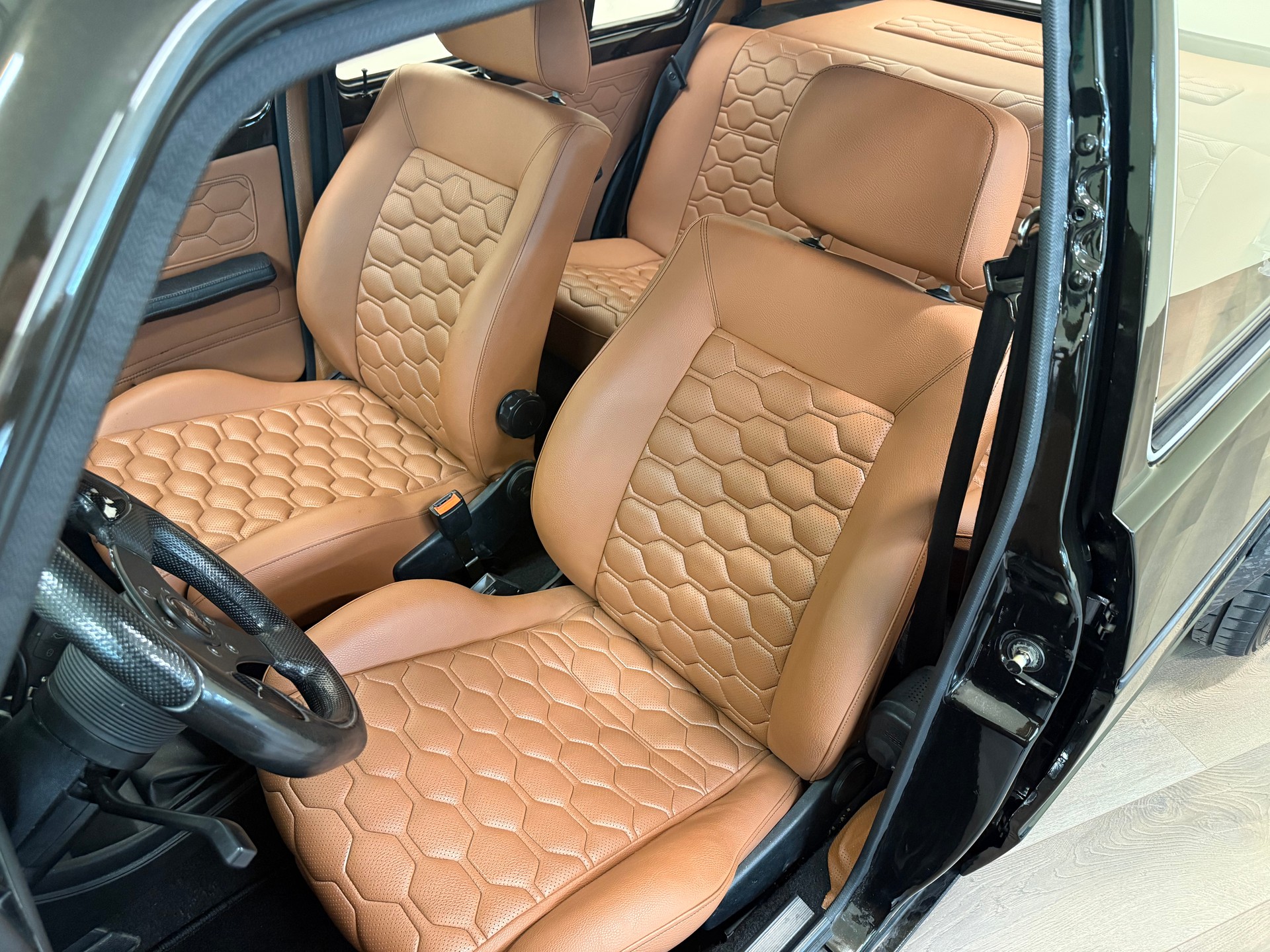 VW Golf 1500 GL (GLS)-image-13