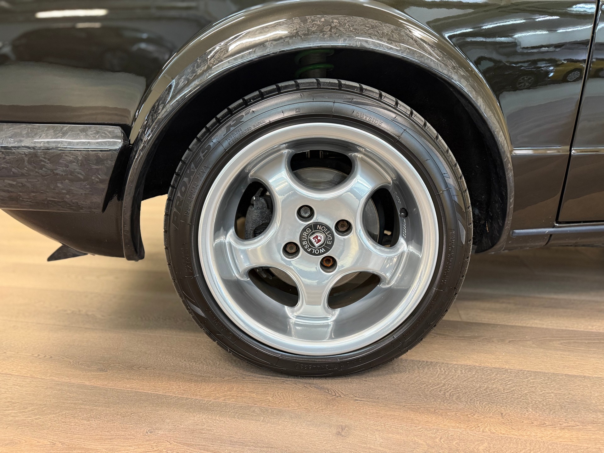 VW Golf 1500 GL (GLS)-image-24