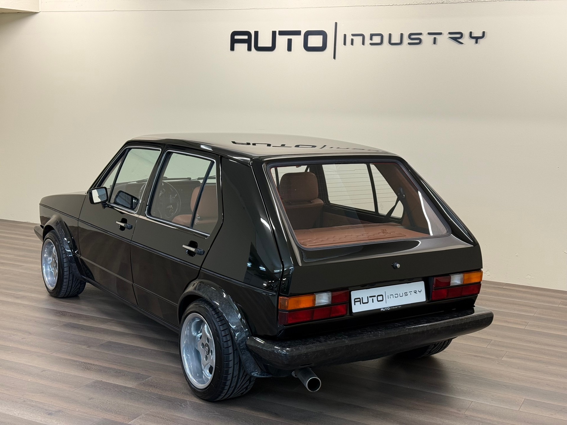 VW Golf 1500 GL (GLS)-image-10