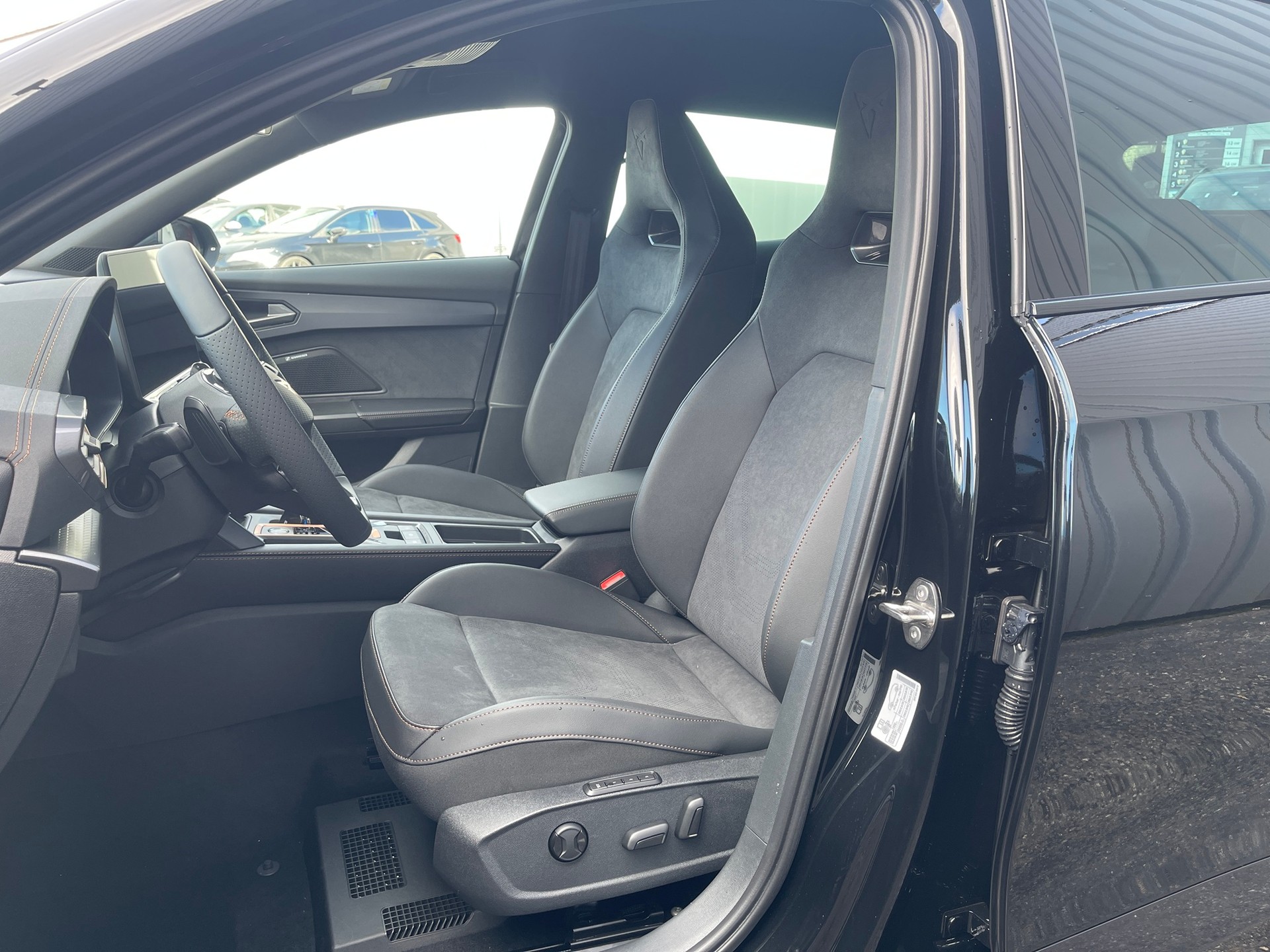 CUPRA Formentor 1.5 e-HYBRID pHEV Prime Edition VZ DSG-image-6