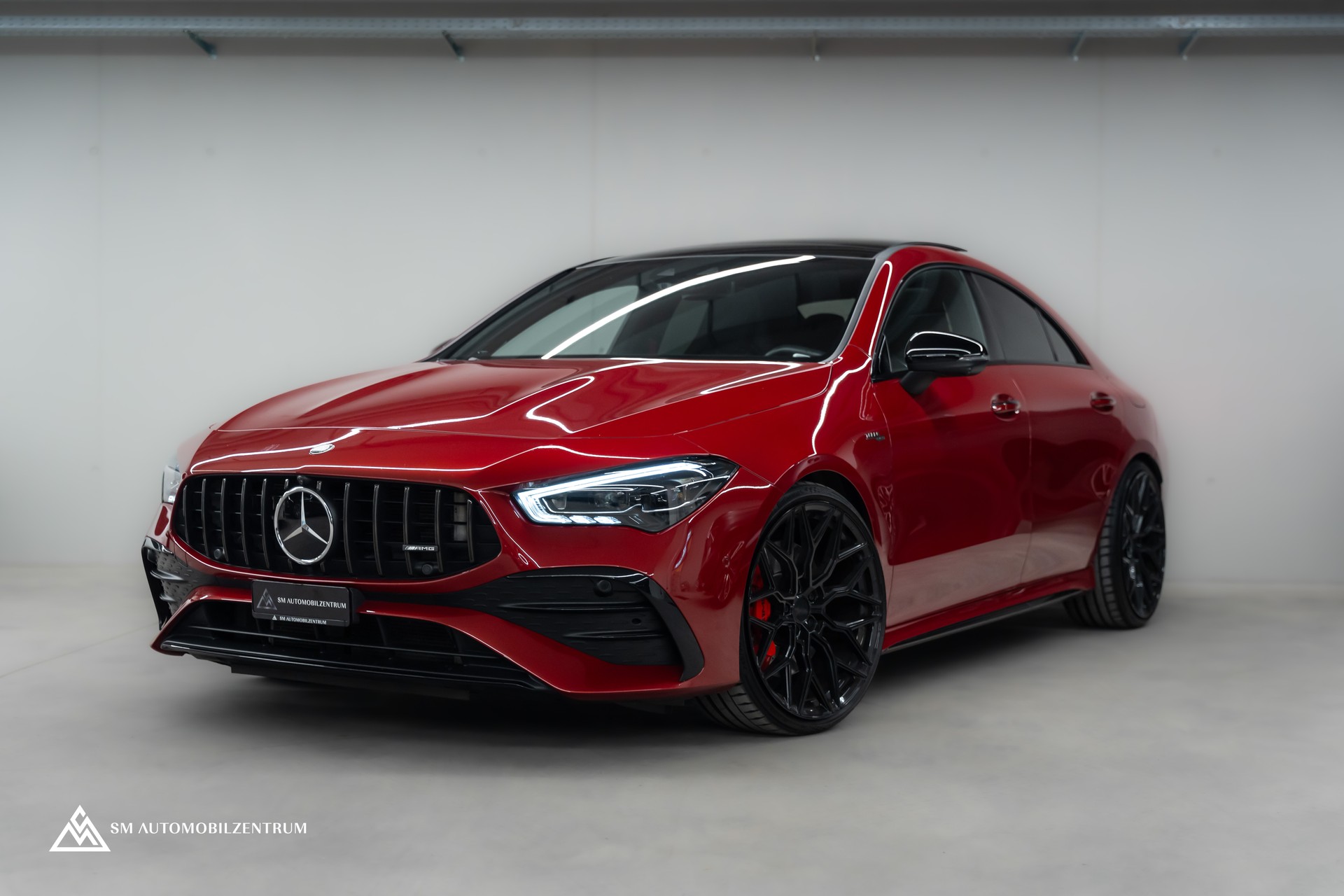 MERCEDES-BENZ CLA 35 AMG 4matic / Head-Up / 360° / Panorama-image-0