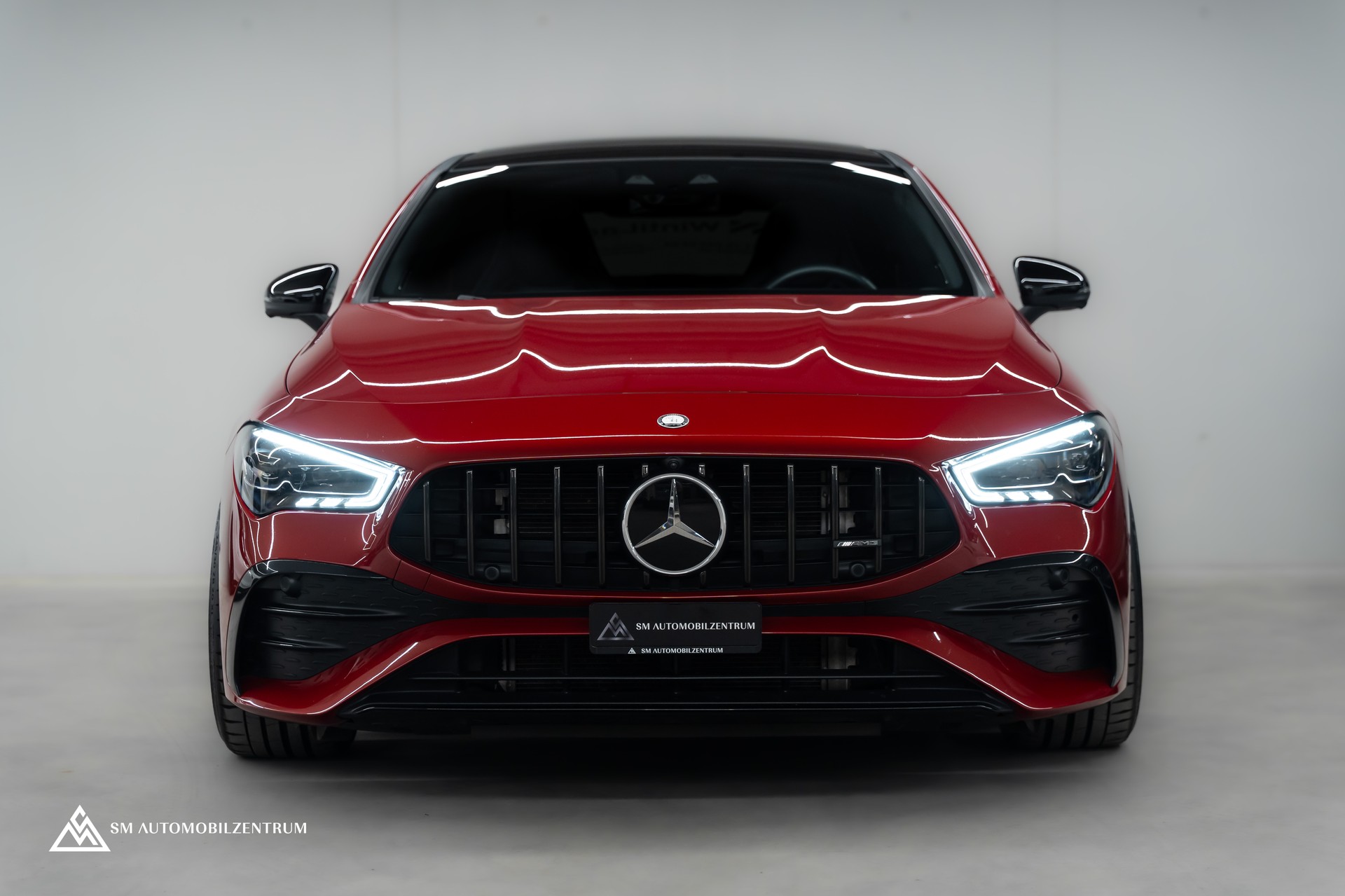 MERCEDES-BENZ CLA 35 AMG 4matic / Head-Up / 360° / Panorama-image-1