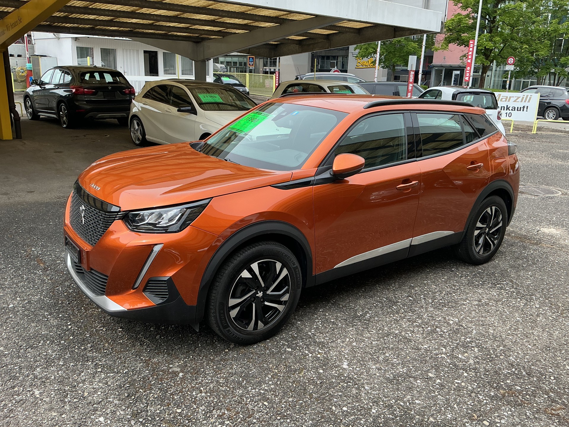 PEUGEOT 2008 1.2 PureTech Active Business EAT8-image-15