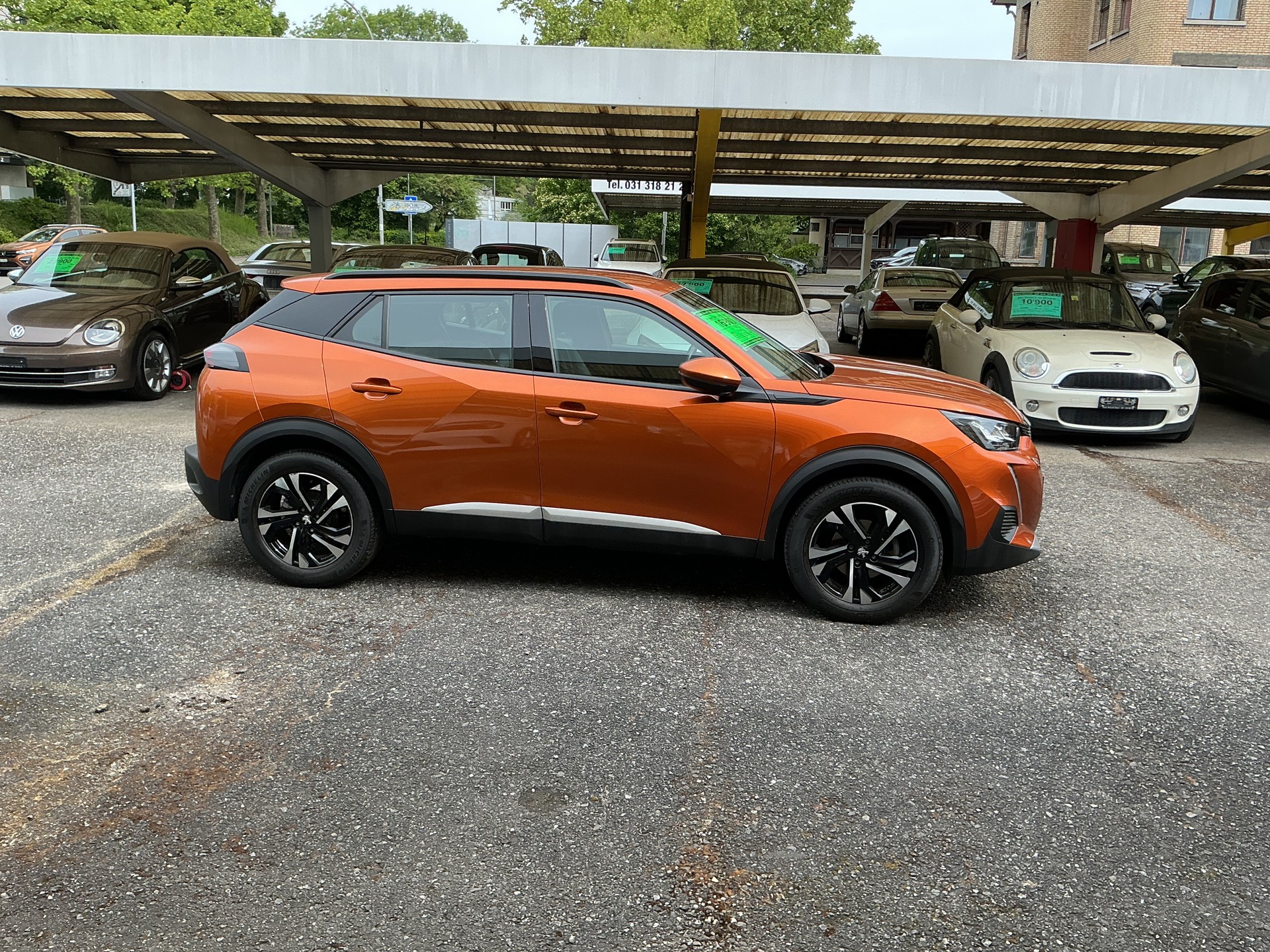 PEUGEOT 2008 1.2 PureTech Active Business EAT8-image-4
