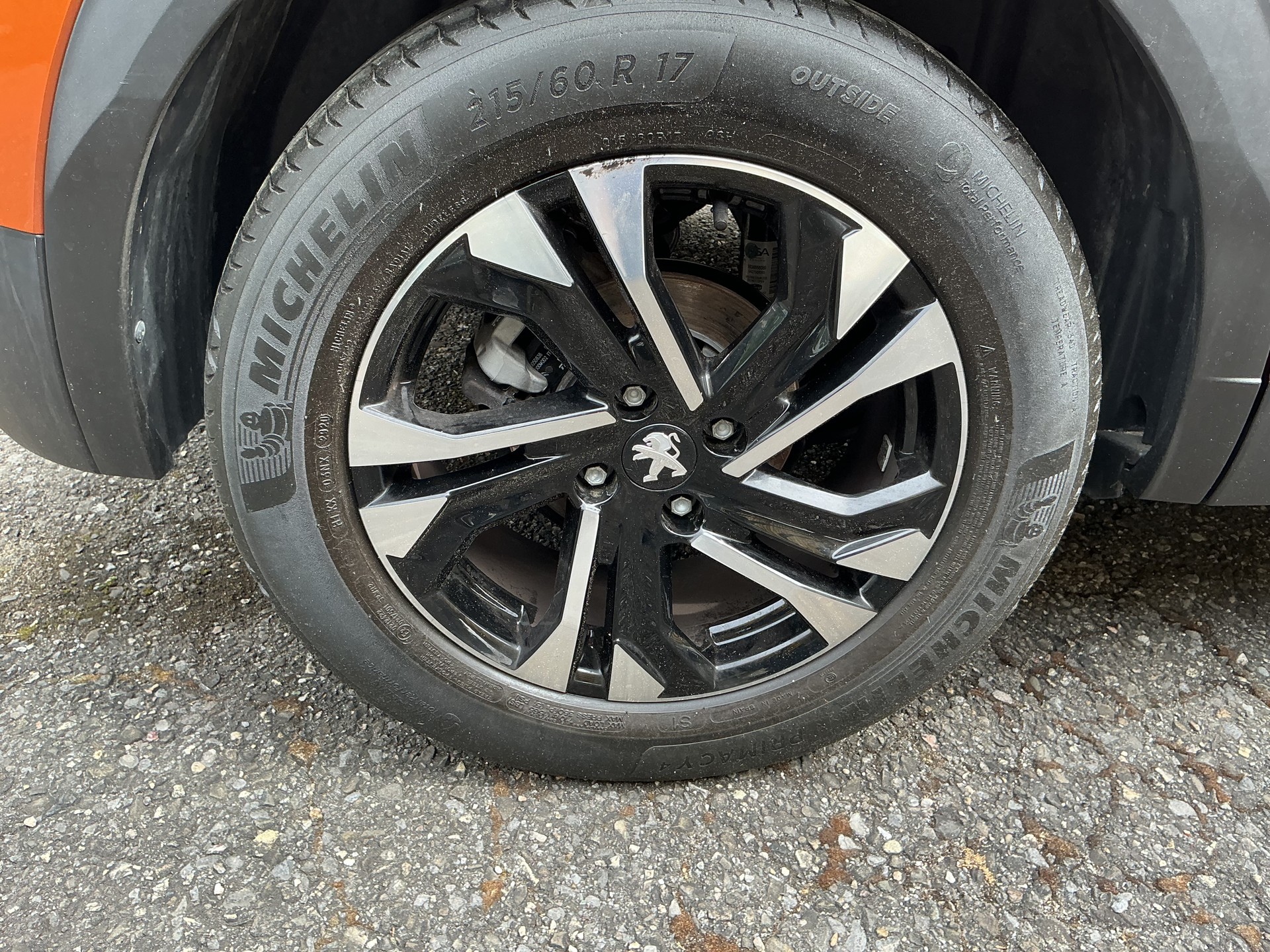 PEUGEOT 2008 1.2 PureTech Active Business EAT8-image-3