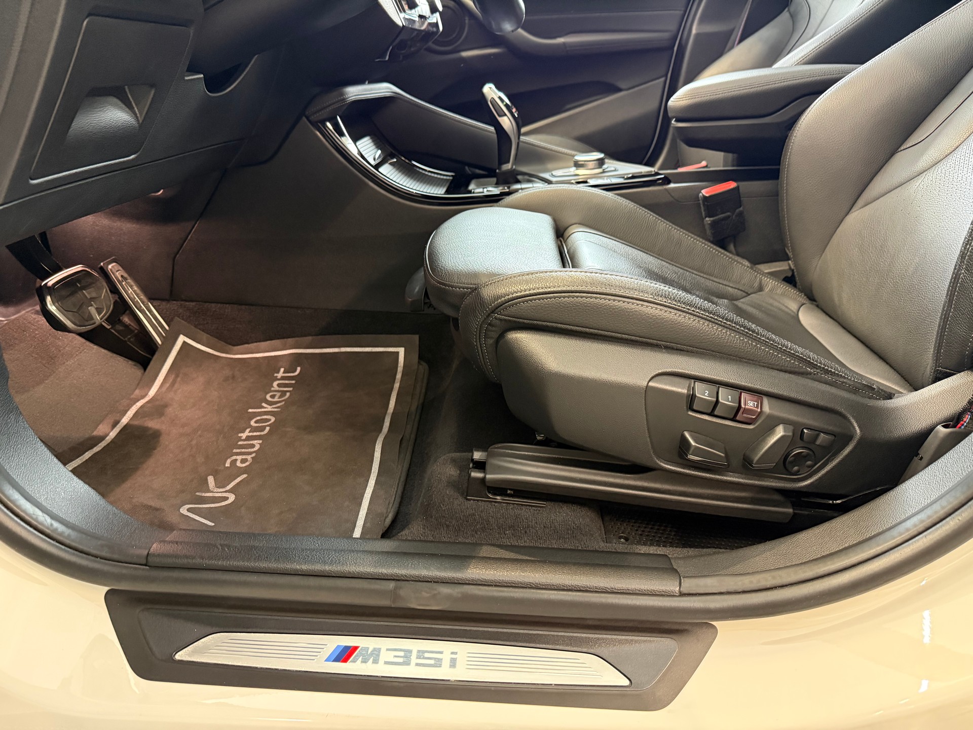 BMW X2 M35i Steptronic-image-15