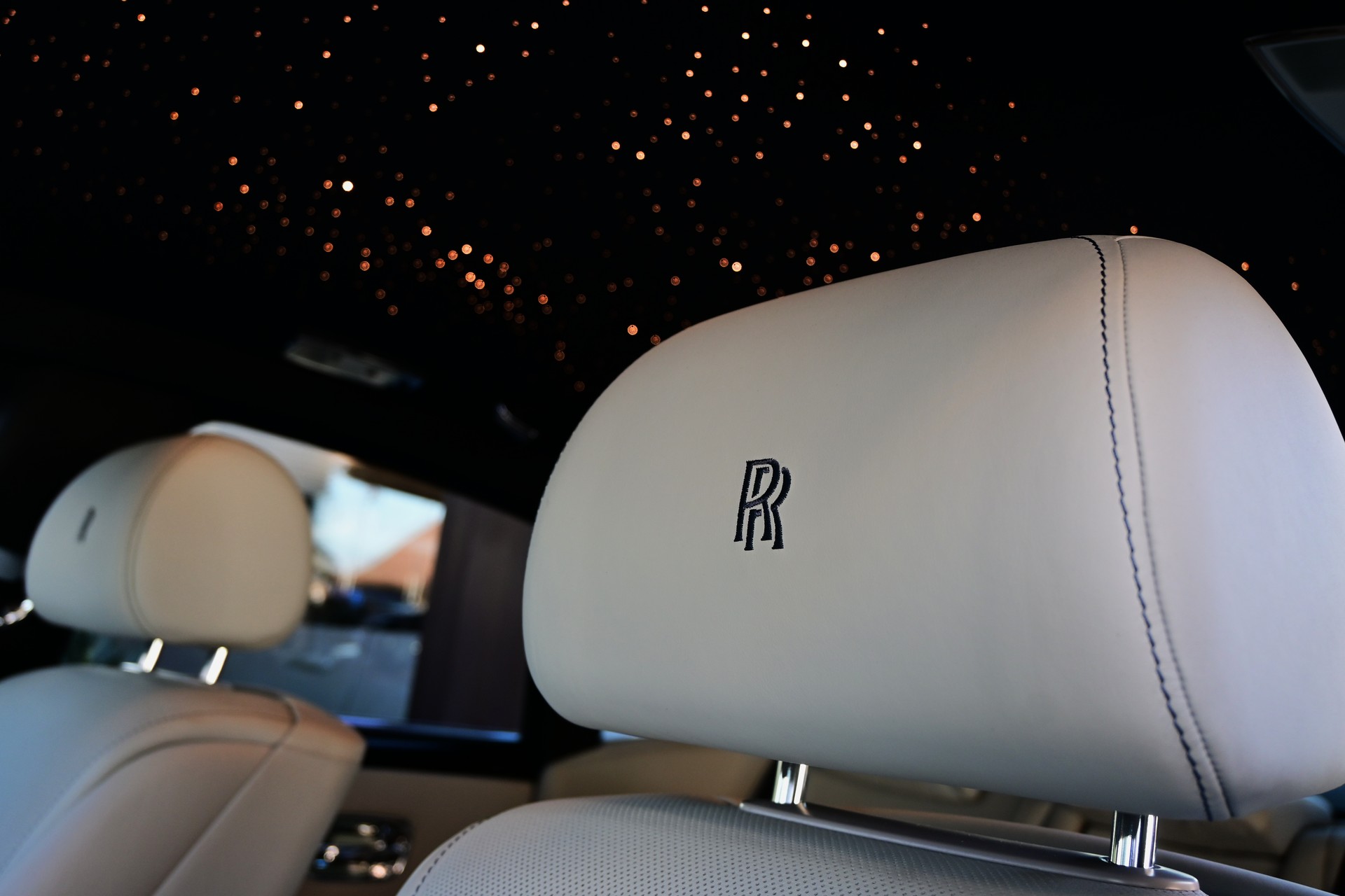 ROLLS-ROYCE Ghost 6.6 V12 *Facelift*-image-14