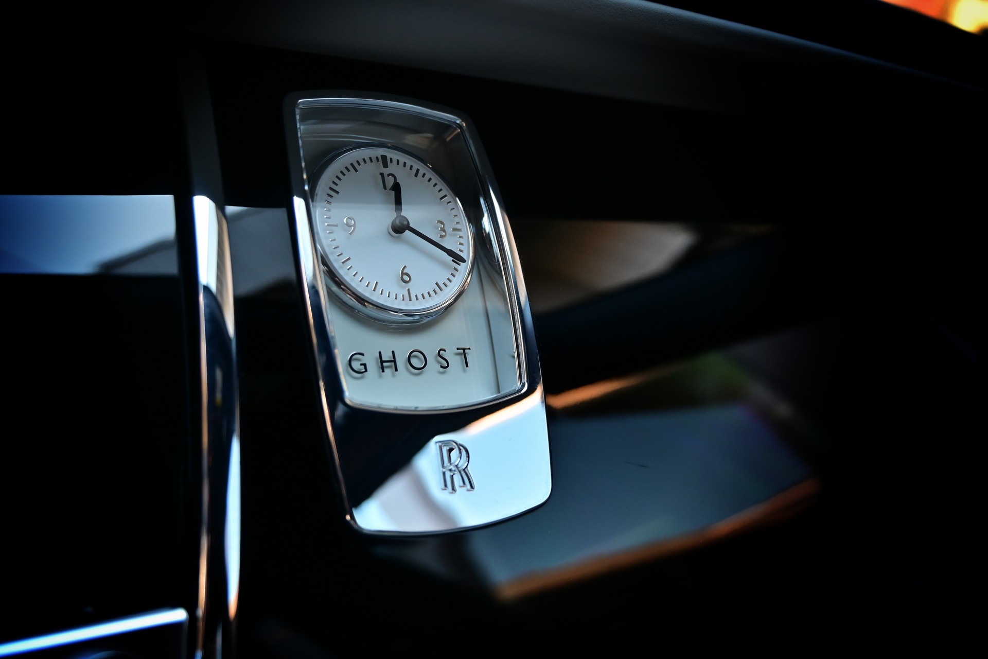 ROLLS-ROYCE Ghost 6.6 V12 *Facelift*-image-27
