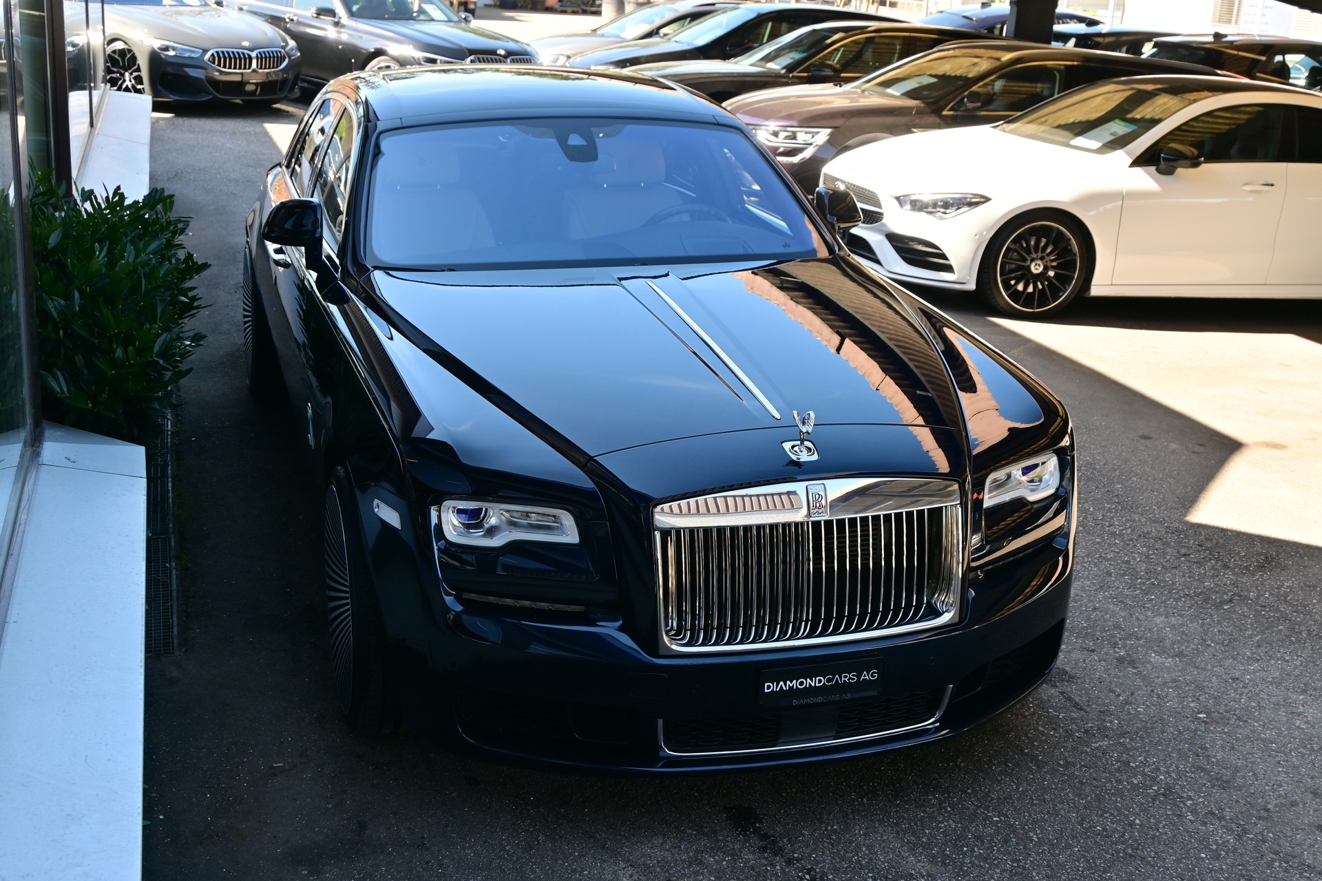 ROLLS-ROYCE Ghost 6.6 V12 *Facelift*-image-1