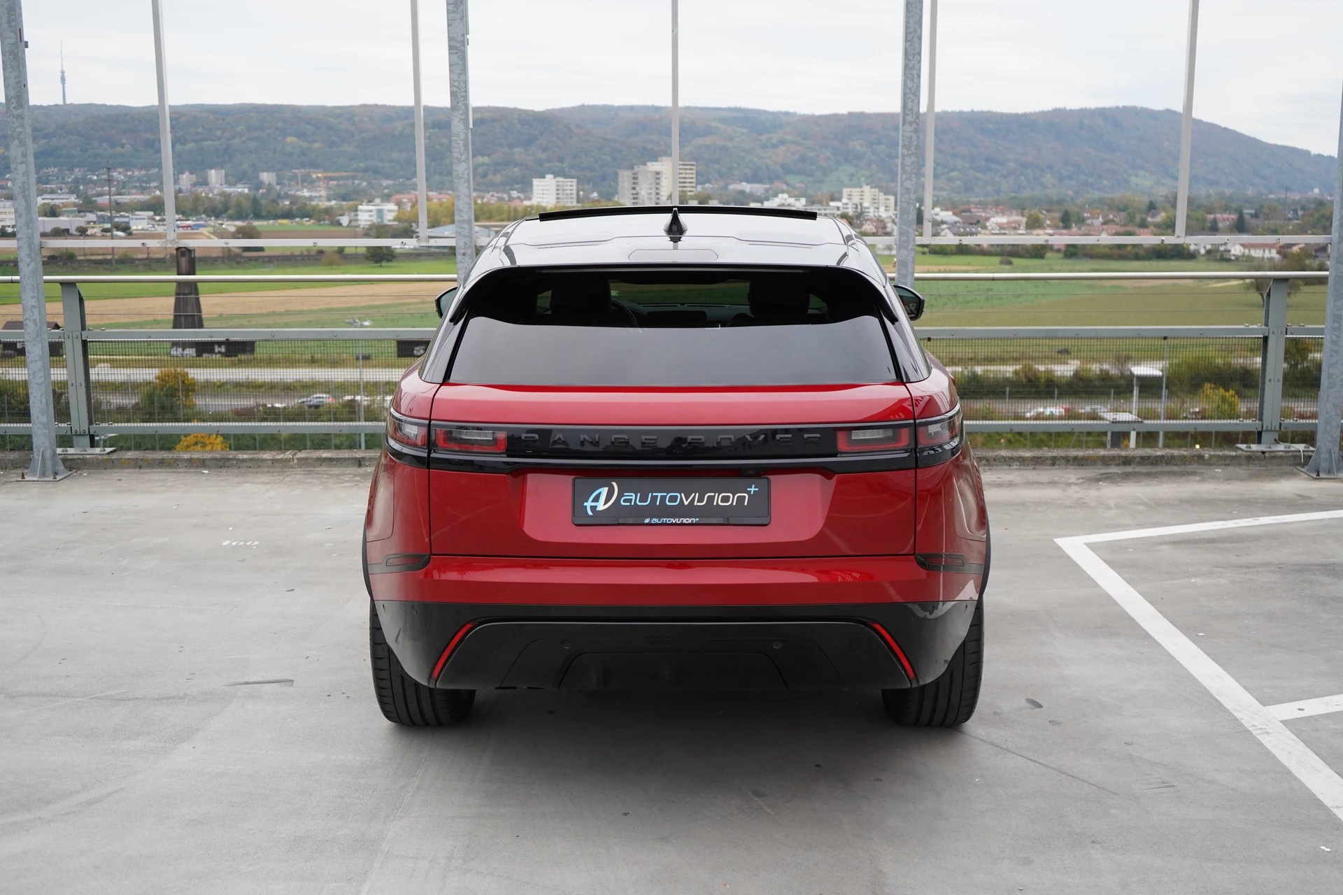 LAND ROVER RANGE ROVER VELAR R-DYNAMIC D BLACK 240 HSE AUTOMATIC l 240 PS-image-14