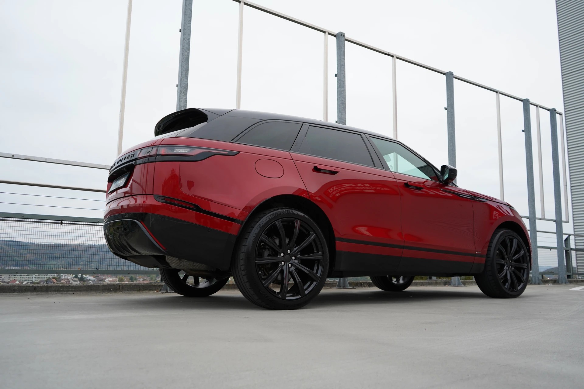 LAND ROVER RANGE ROVER VELAR R-DYNAMIC D BLACK 240 HSE AUTOMATIC l 240 PS-image-11