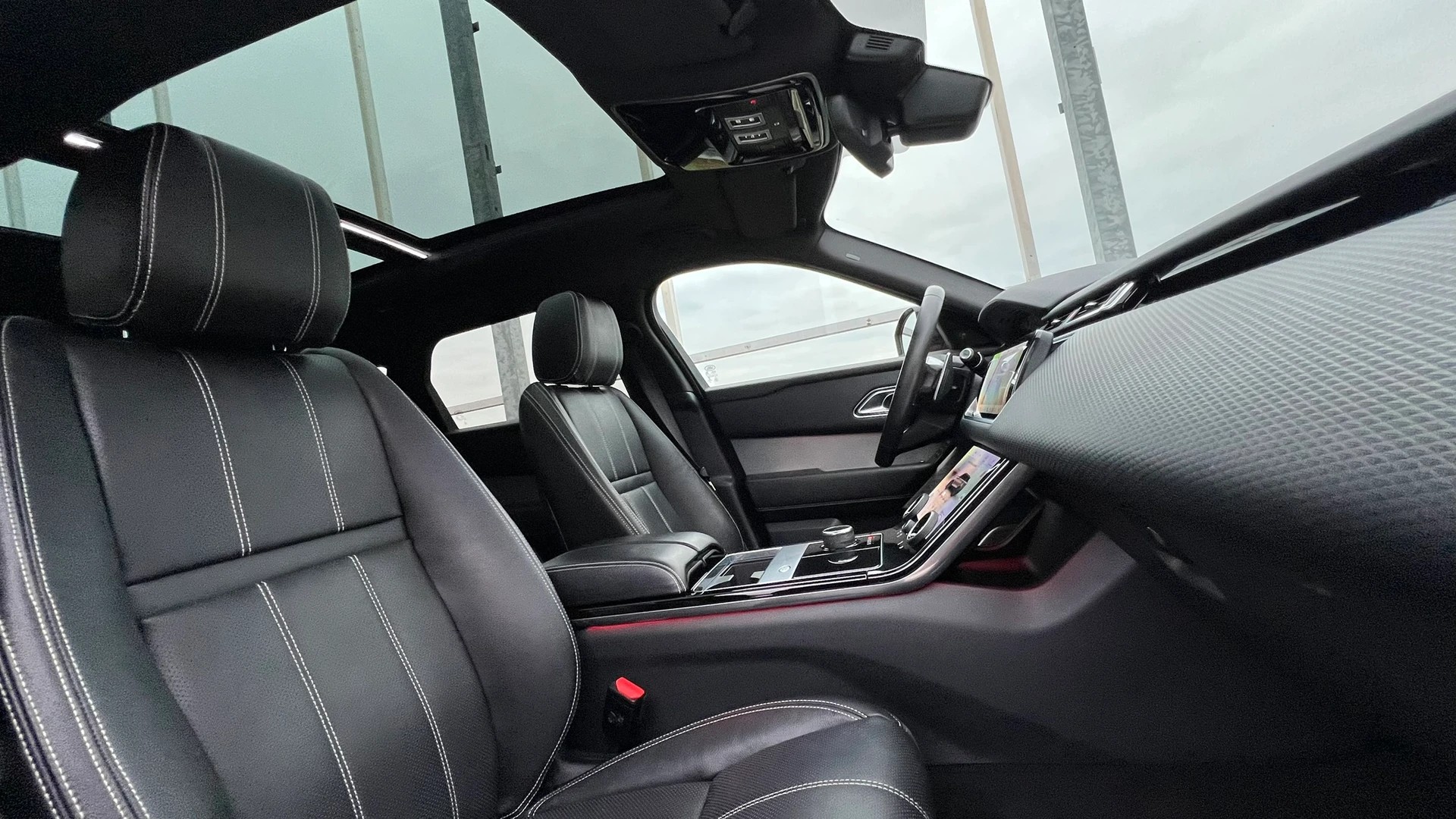 LAND ROVER RANGE ROVER VELAR R-DYNAMIC D BLACK 240 HSE AUTOMATIC l 240 PS-image-26