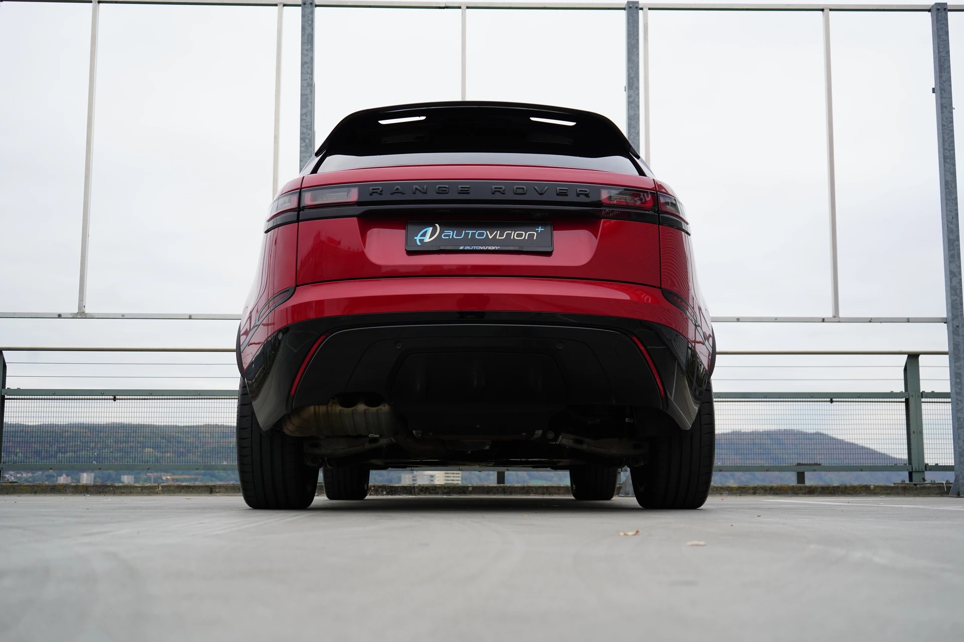 LAND ROVER RANGE ROVER VELAR R-DYNAMIC D BLACK 240 HSE AUTOMATIC l 240 PS-image-15