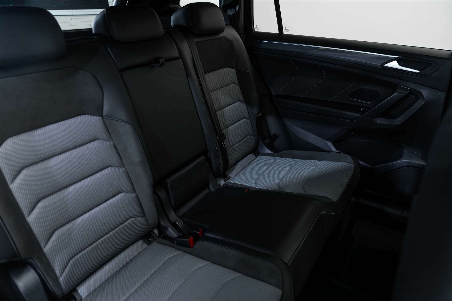 VW Tiguan Allspace 2.0 TDI SCR Highline 4MotionDSG-image-13