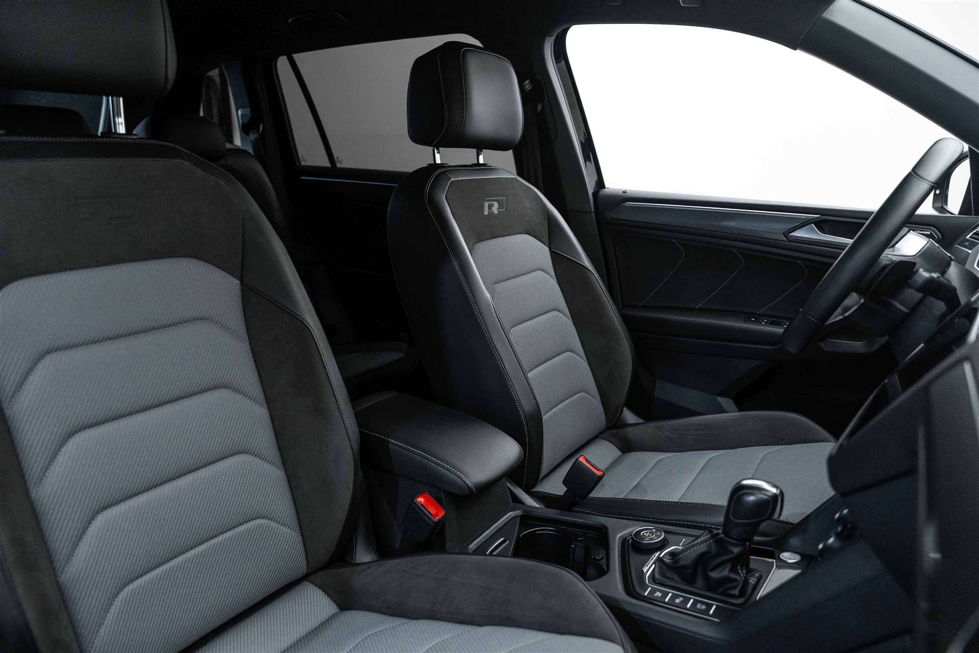 VW Tiguan Allspace 2.0 TDI SCR Highline 4MotionDSG-image-12