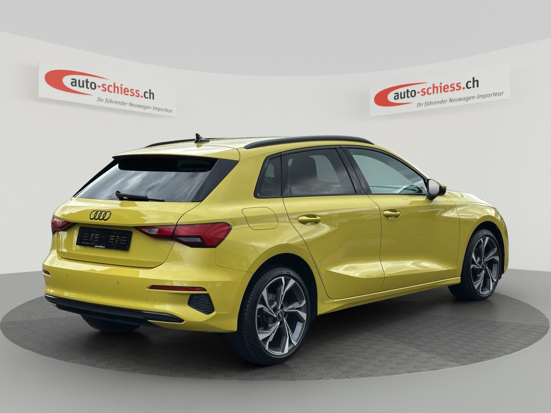 AUDI A3 Sportback 35 TDI S Line S-tronic-image-4