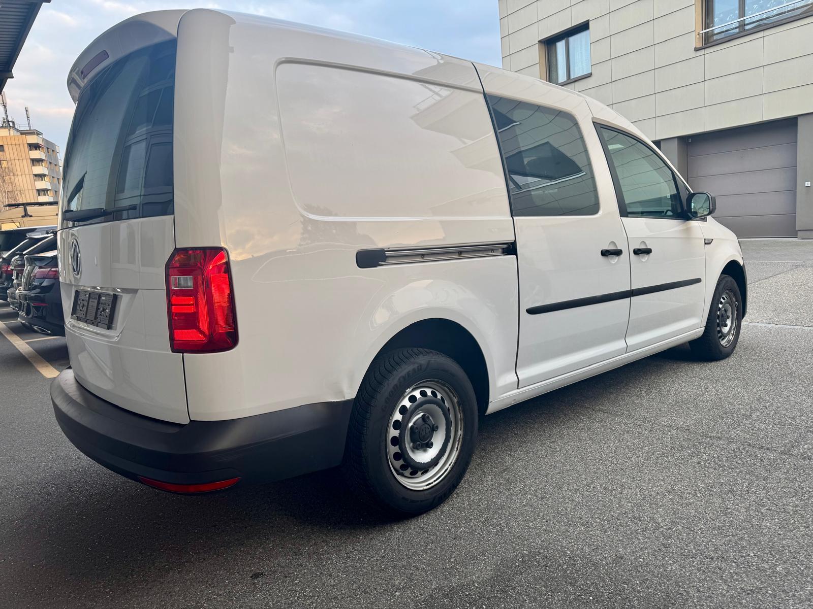 VW Caddy Maxi 2.0 TDI BlueMotion Technology DSG *mit MFK & AHK*-image-2