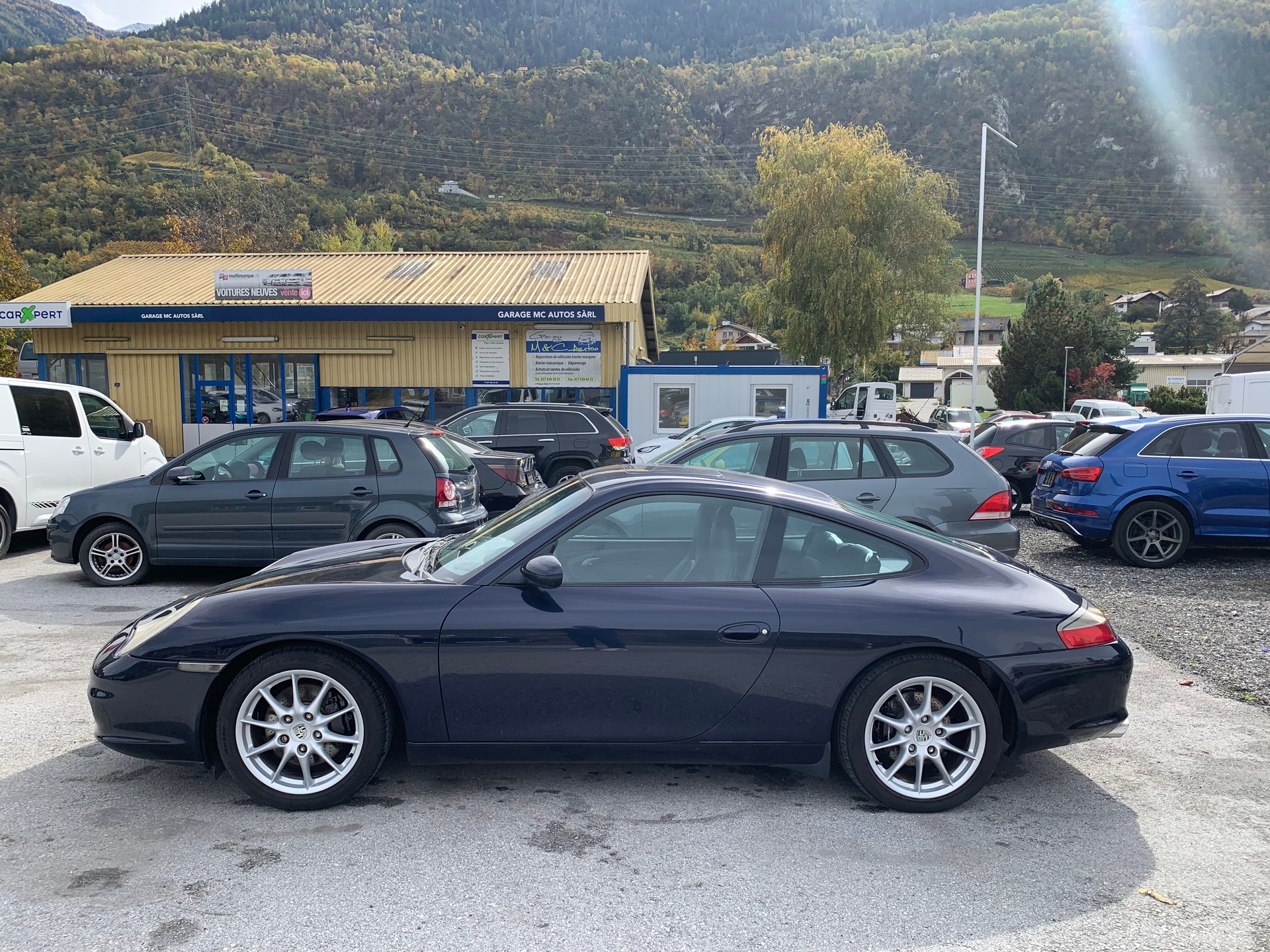 PORSCHE 911 Carrera coupé-image-10
