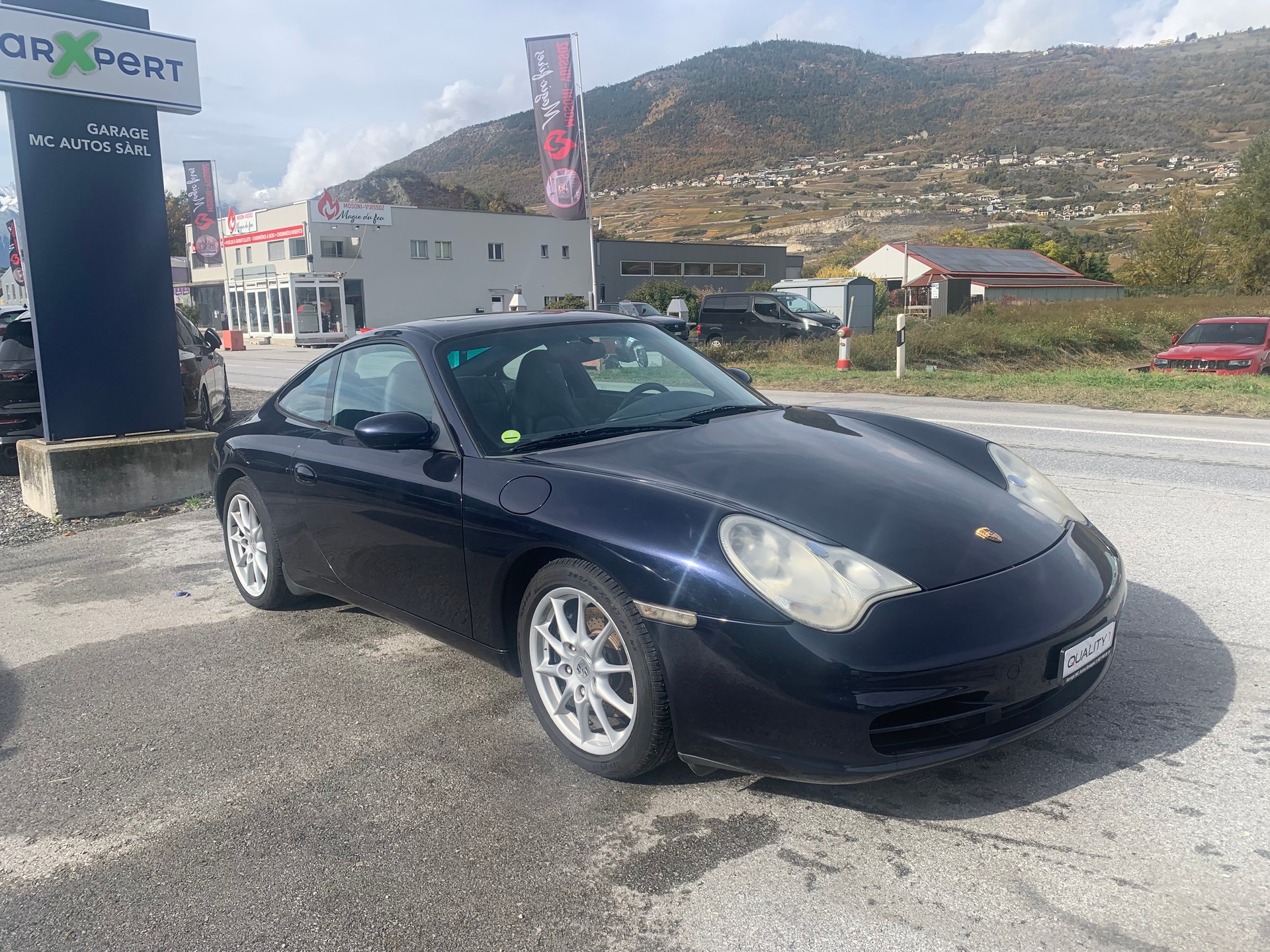 PORSCHE 911 Carrera coupé-image-4