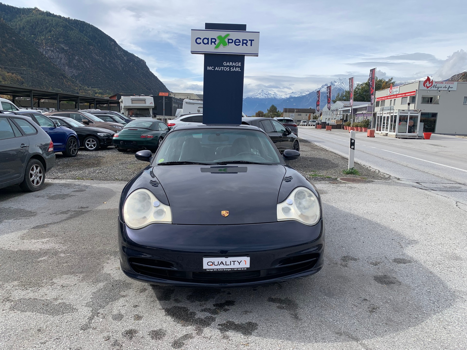 PORSCHE 911 Carrera coupé-showroom-element-3