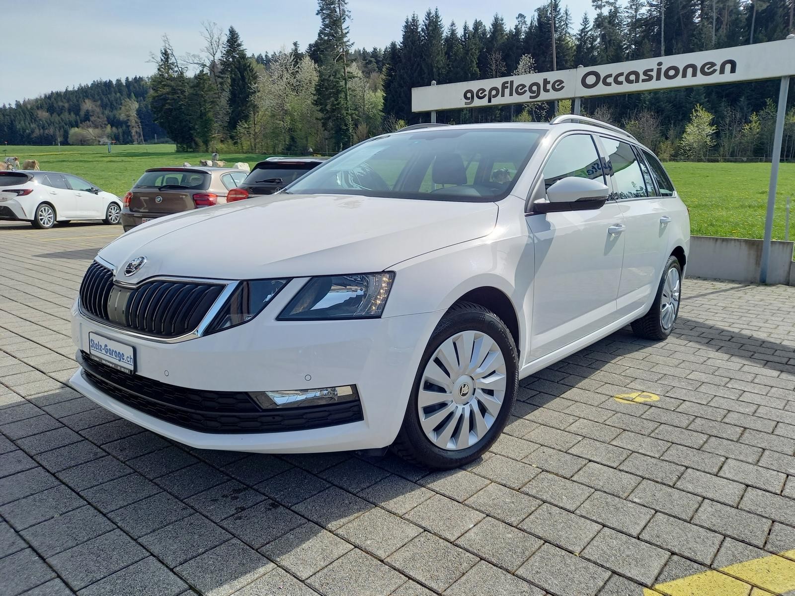 SKODA Octavia Combi 2.0 TDI Ambition 4x4 DSG-image-0