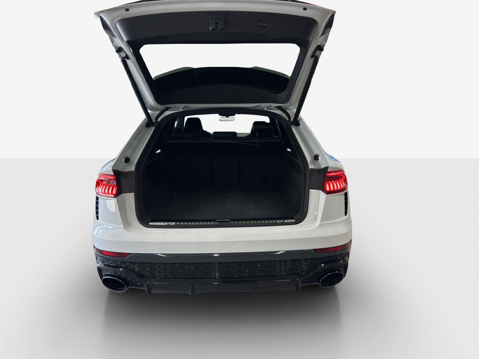 AUDI RSQ8 quattro tiptronic-image-12