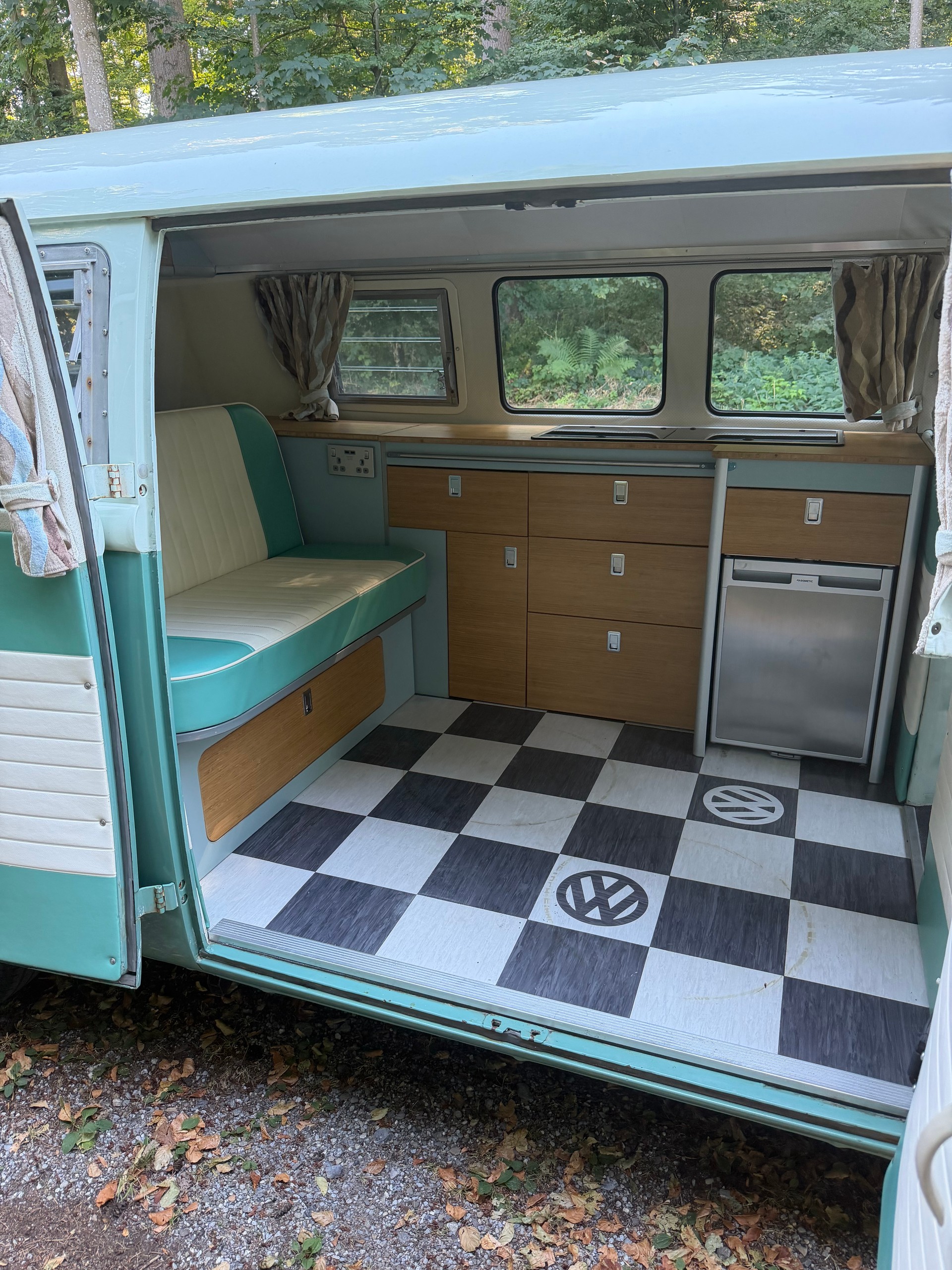 VW T1 Walk-Trough Camper-image-3