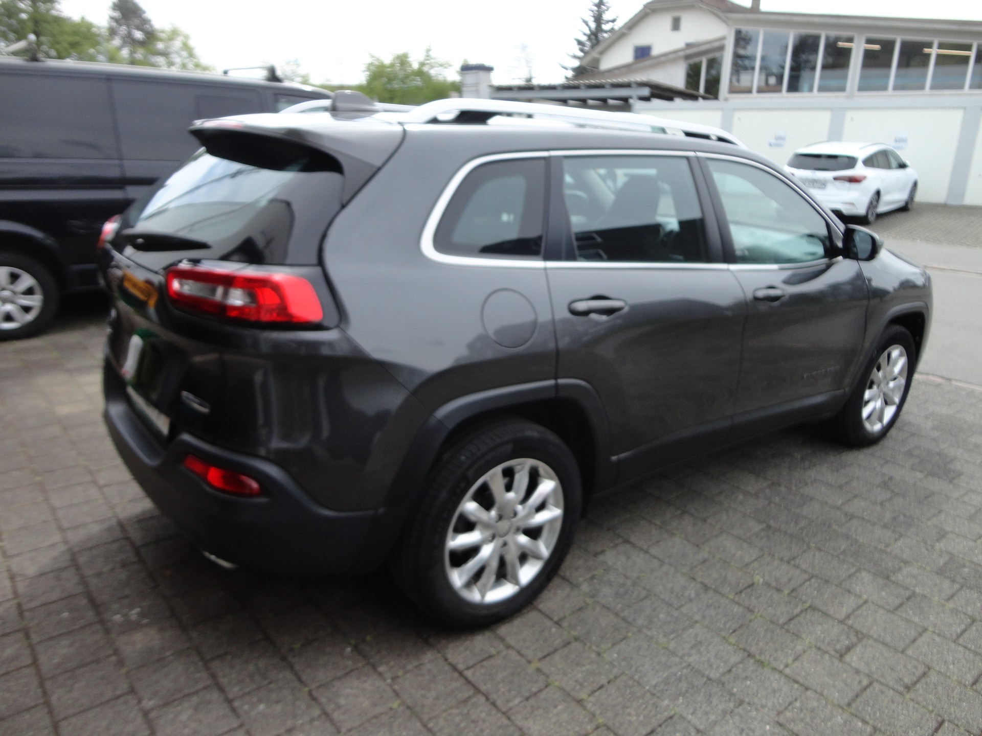 JEEP Cherokee 2.2TD Longitude AWD 9ATX-image-4