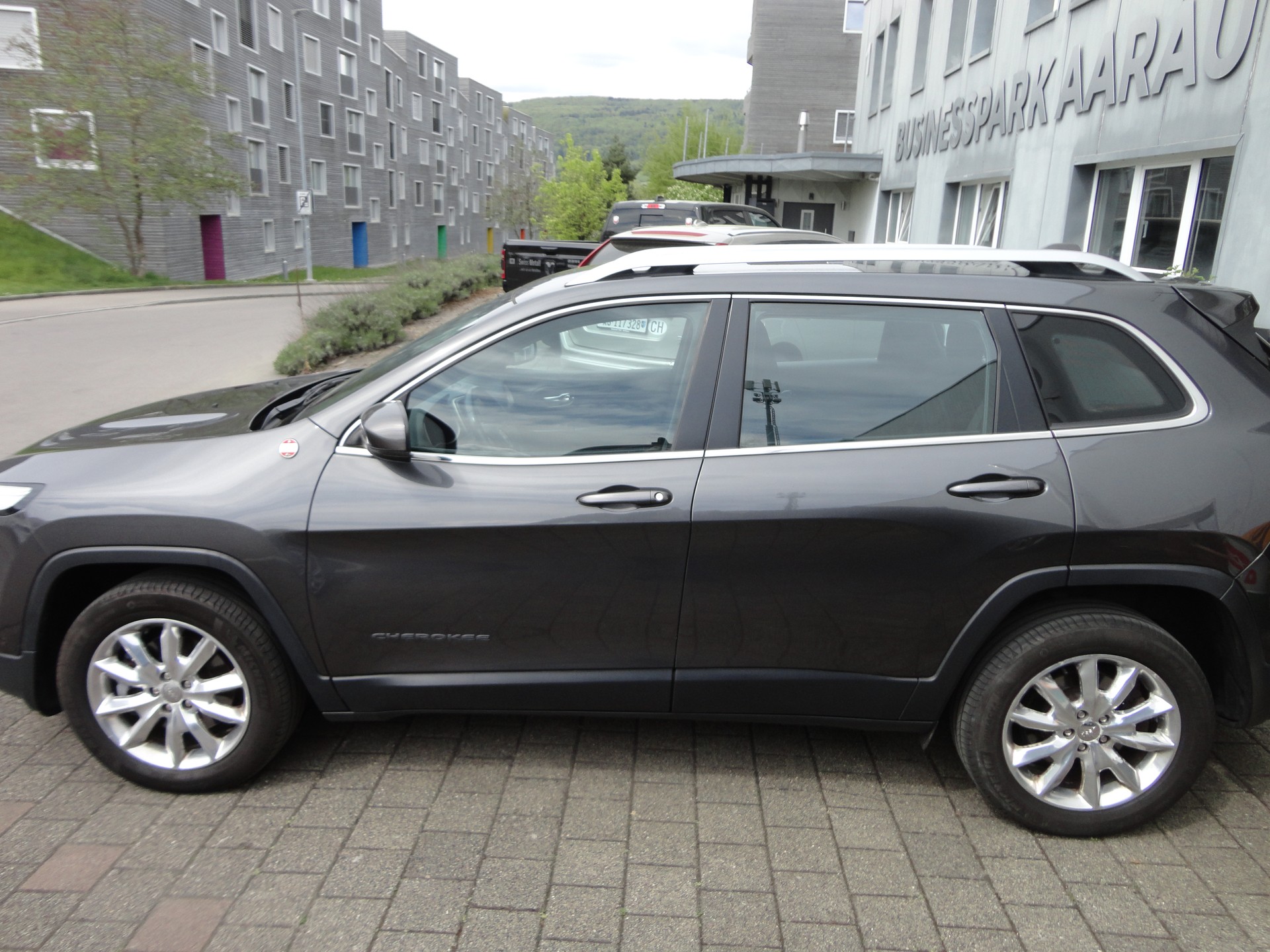 JEEP Cherokee 2.2TD Longitude AWD 9ATX-image-1