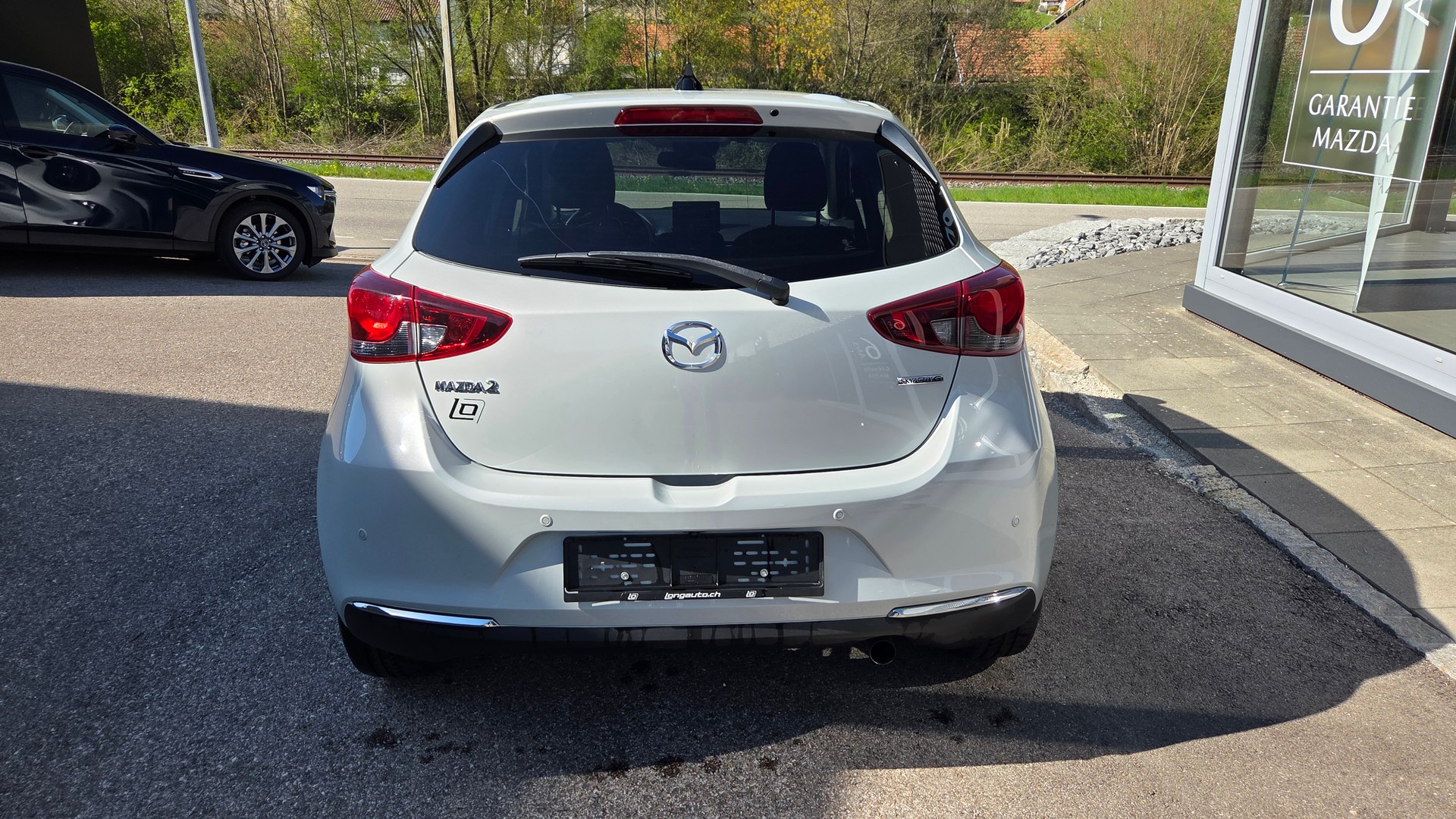 MAZDA 2 SKYACTIV-G 90 Homura Automat-image-5