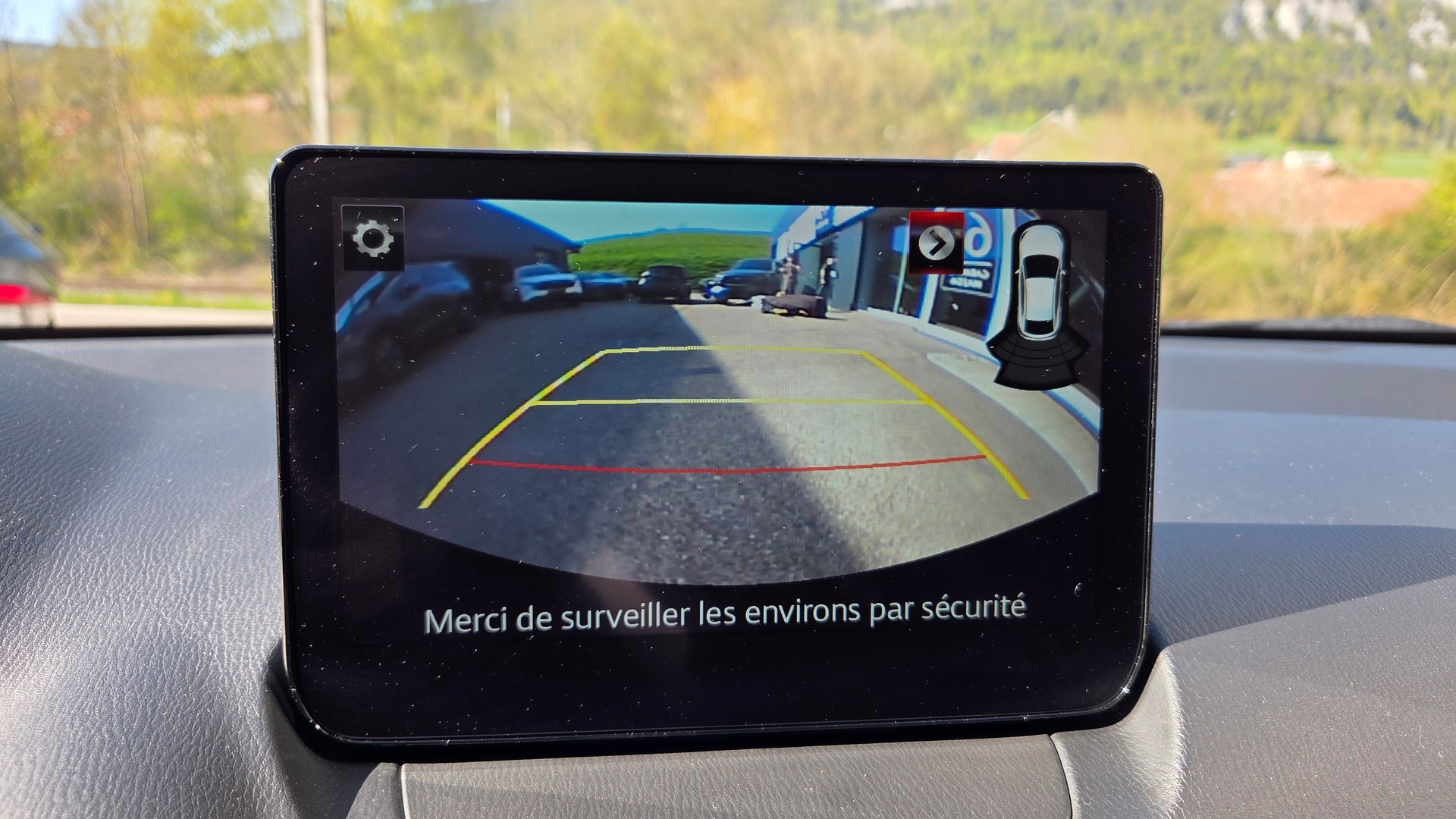 MAZDA 2 SKYACTIV-G 90 Homura Automat-image-14