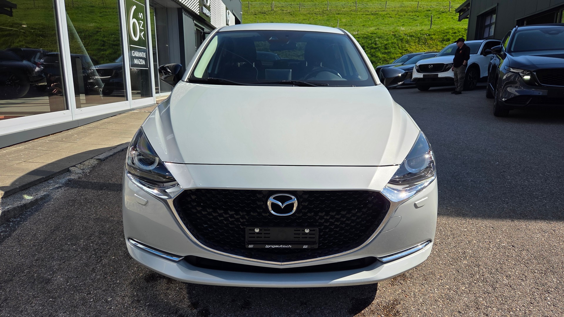 MAZDA 2 SKYACTIV-G 90 Homura Automat-image-2