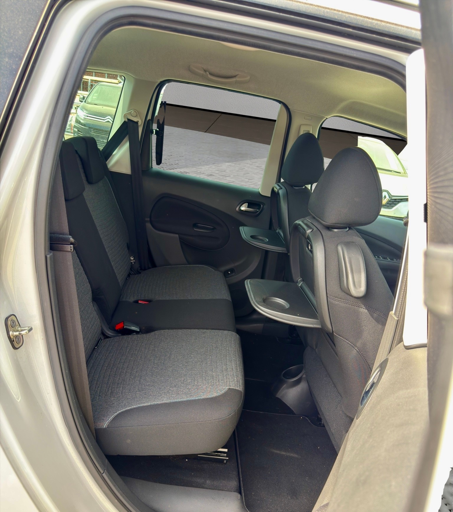 CITROEN C3 Picasso 1.6 BlueHDi Exclusive-image-11