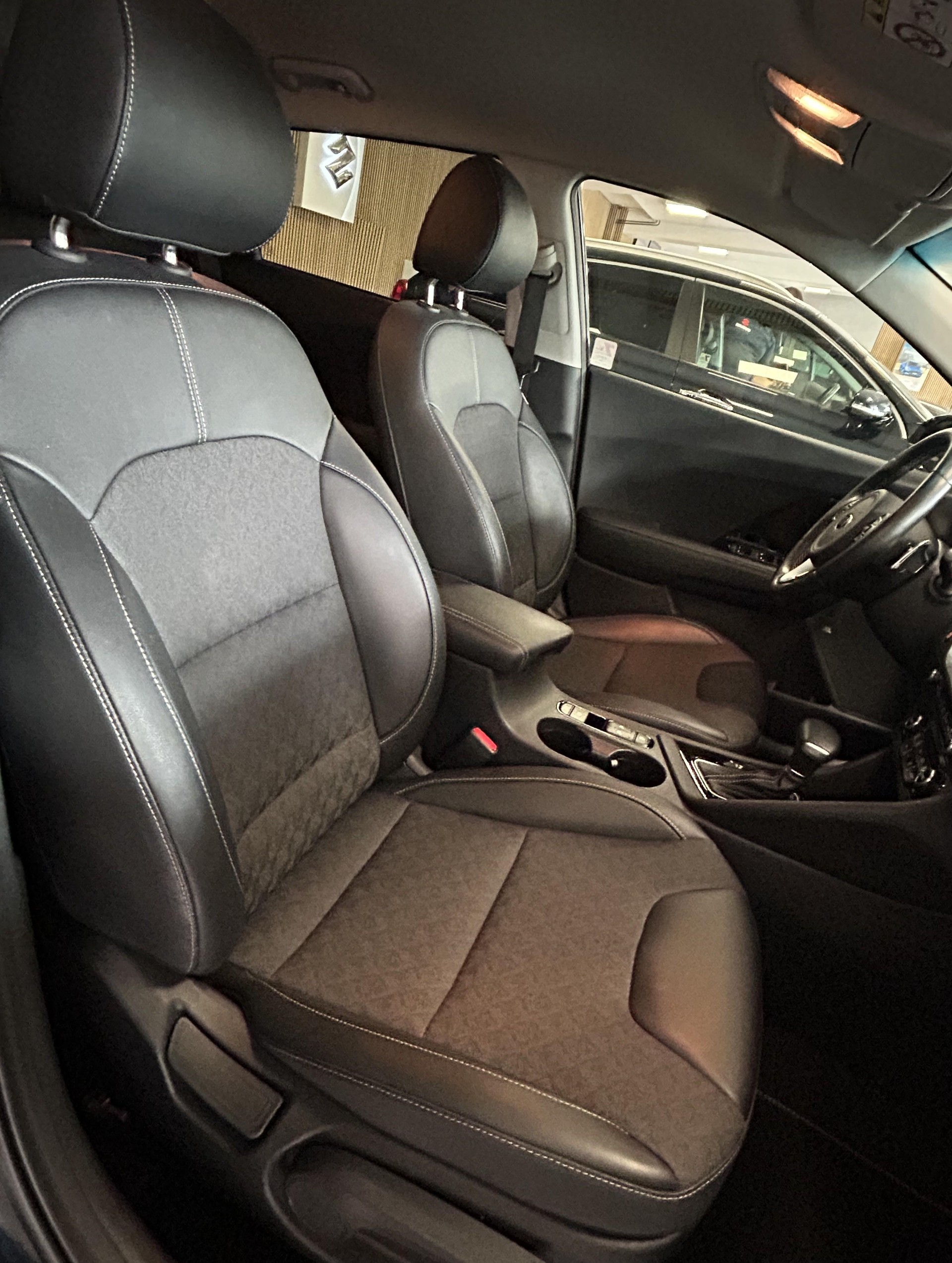 KIA Niro 1.6 GDi Hybrid Power-image-15