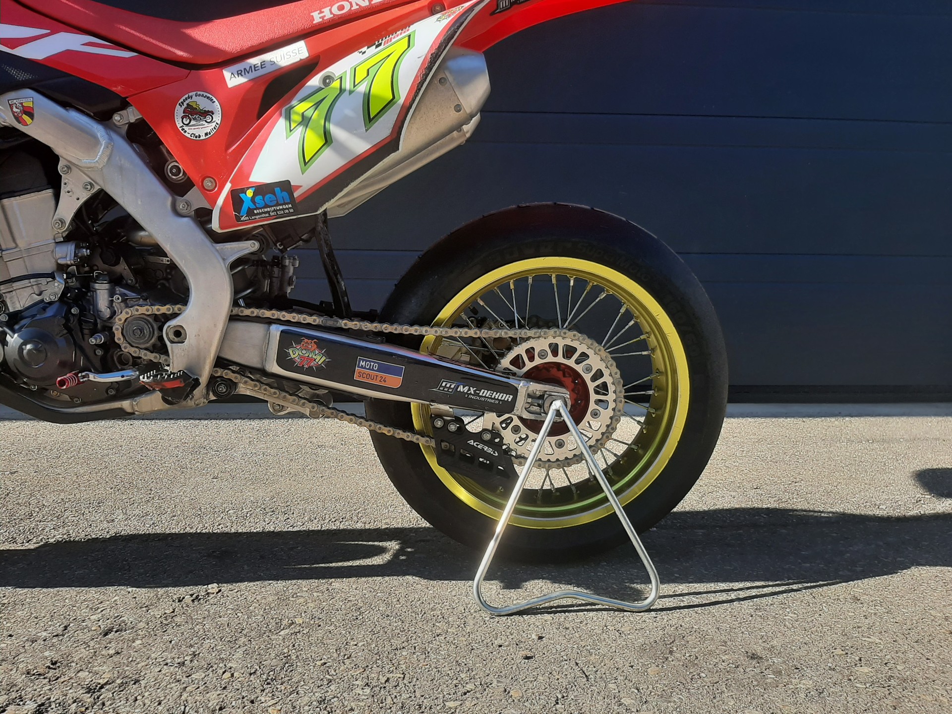 HONDA SUPER MOTO "DOMI 77"-showroom-element-3