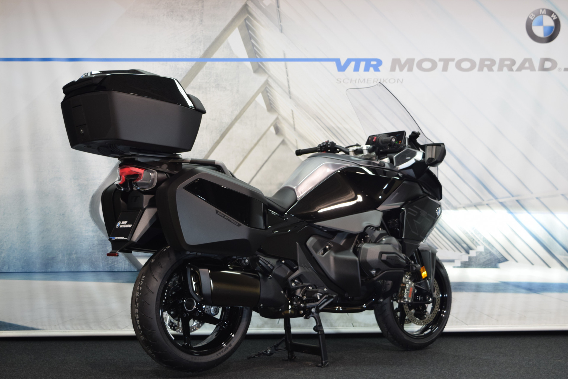 BMW R 1300 RT Triple Black ASA - inkl. BOXER PRÄMIE-showroom-element-2