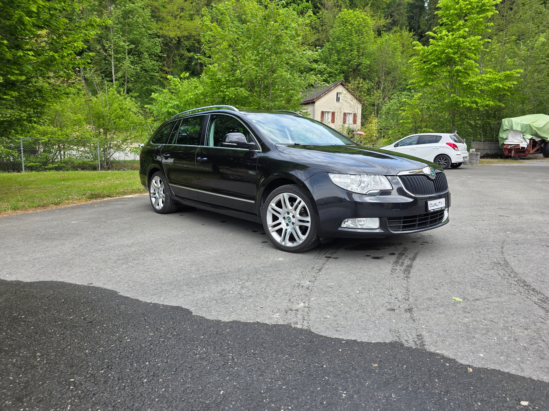 SKODA Superb Combi 2.0 TDi Elegance DSG-image-21