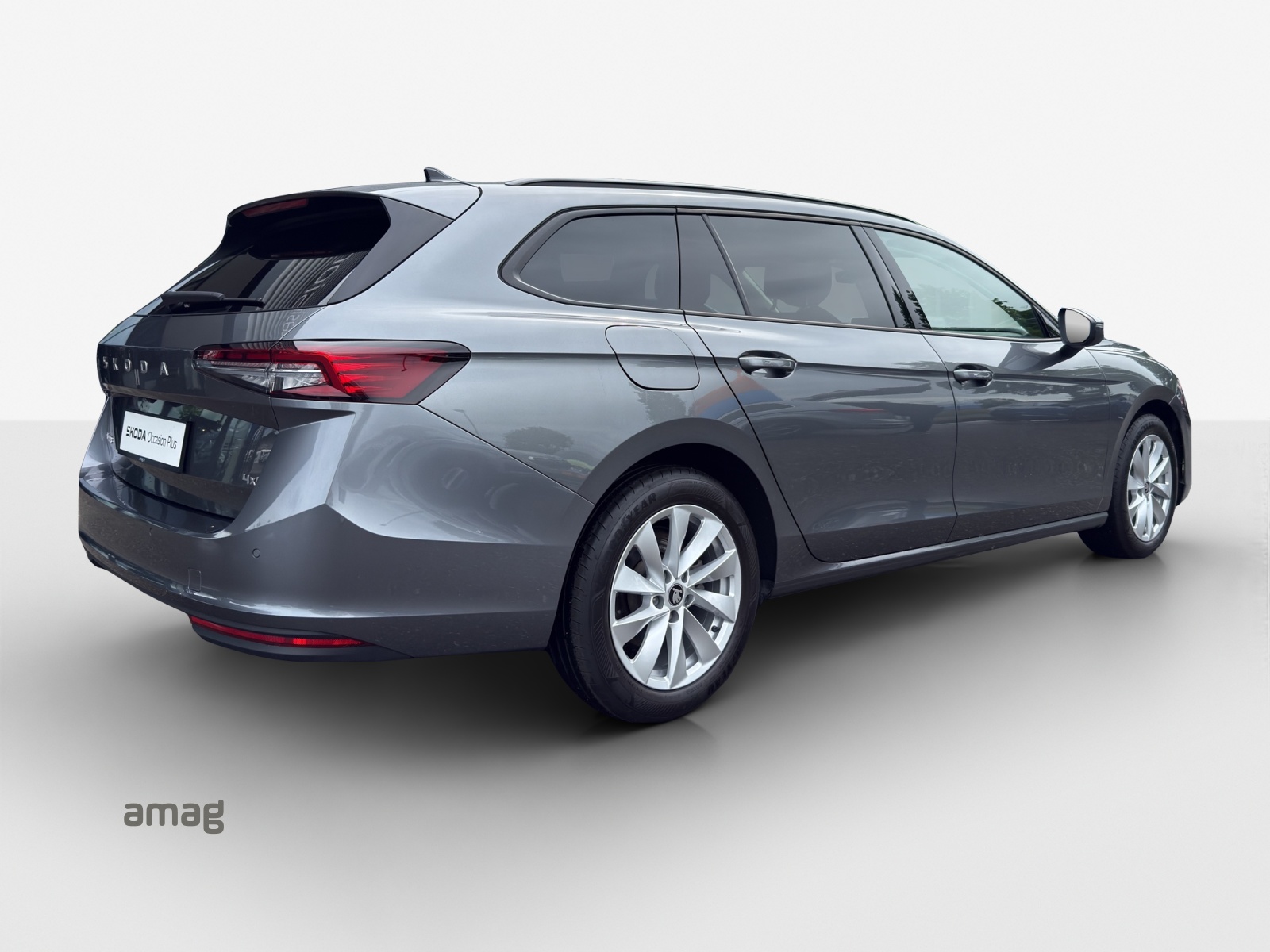 SKODA Superb Combi 2.0 TDi Selection 4x4 DSG-image-4