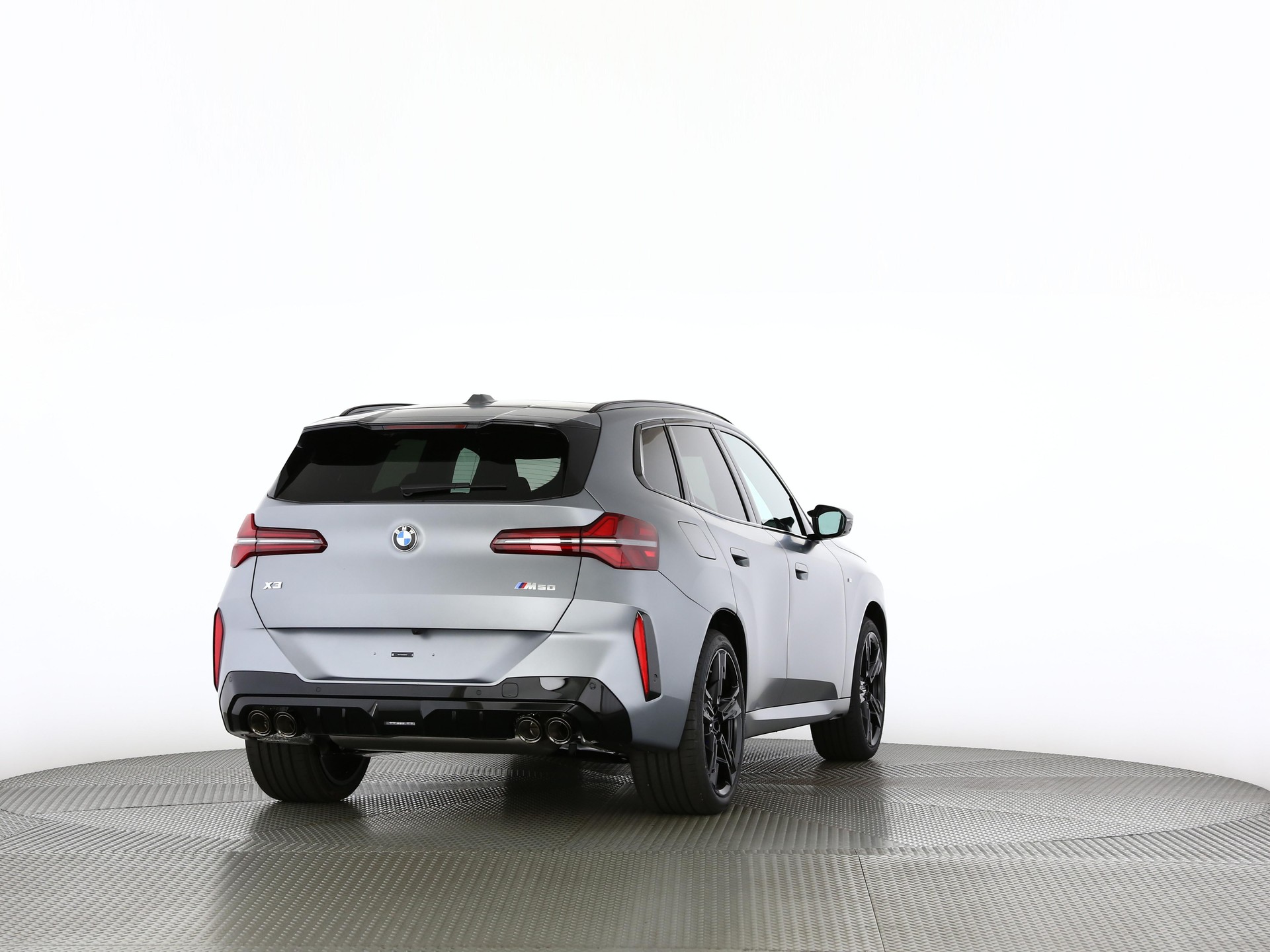 BMW X3 M50i-image-1