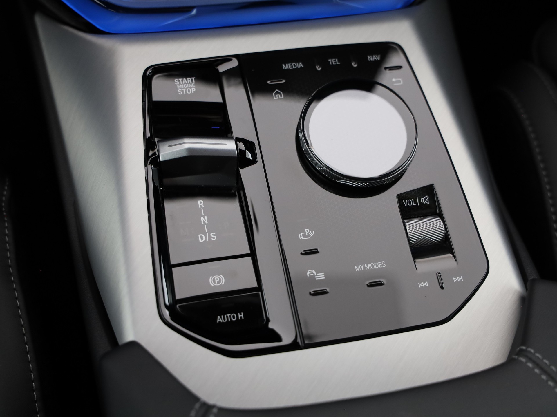 BMW X3 M50i-image-19
