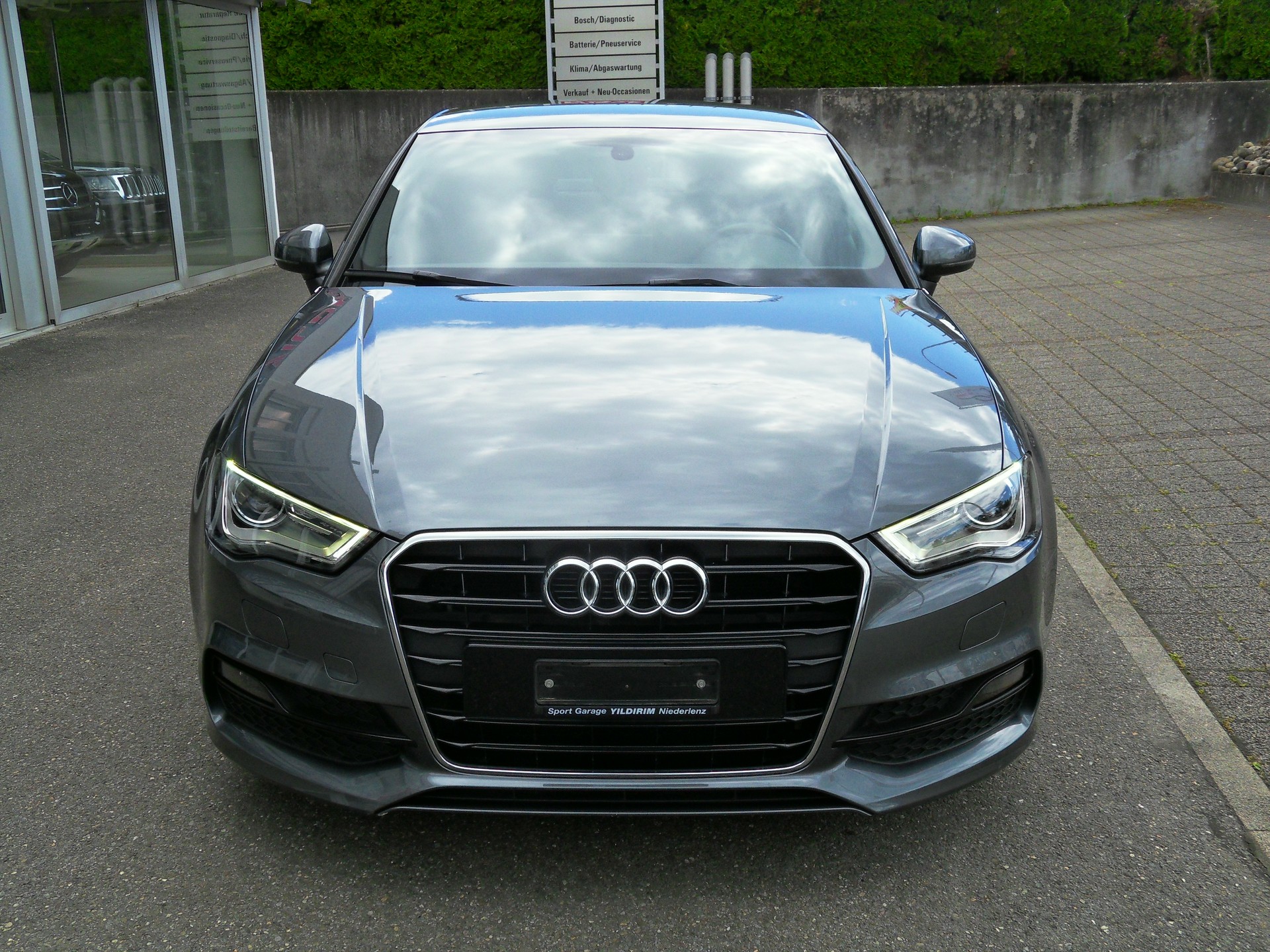 AUDI A3 Limousine 1.4 TFSI Ambiente S-tronic-showroom-element-3