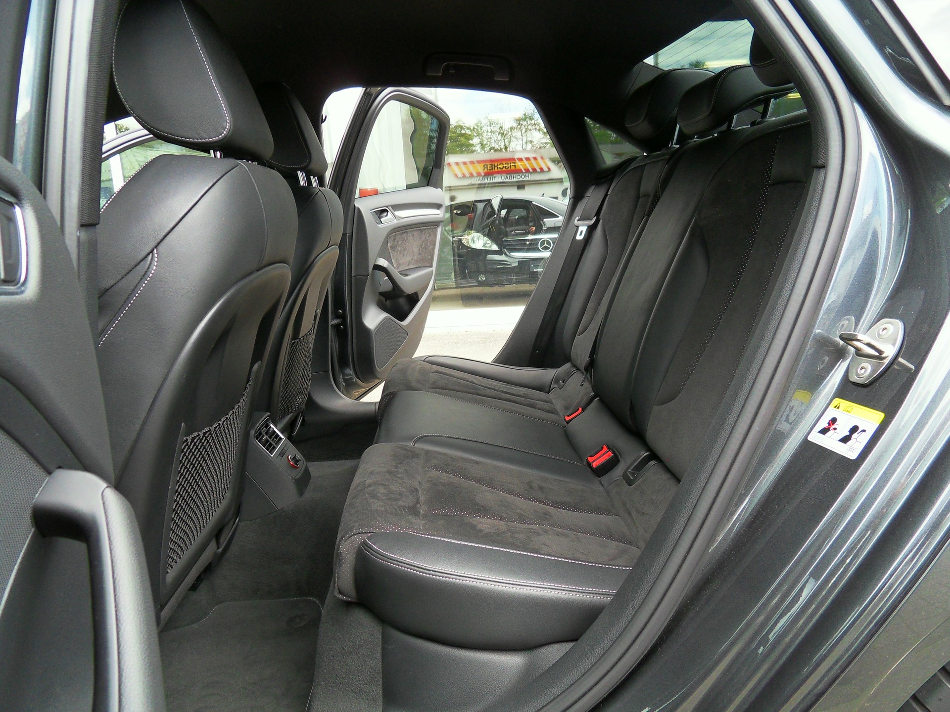 AUDI A3 Limousine 1.4 TFSI Ambiente S-tronic-image-13