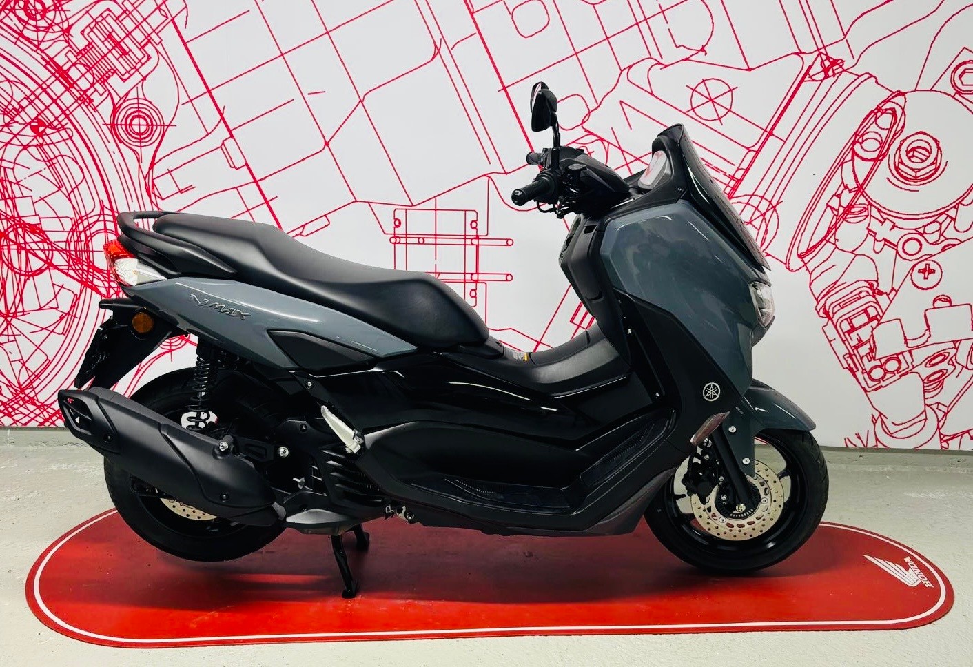 YAMAHA N-Max GPD 125